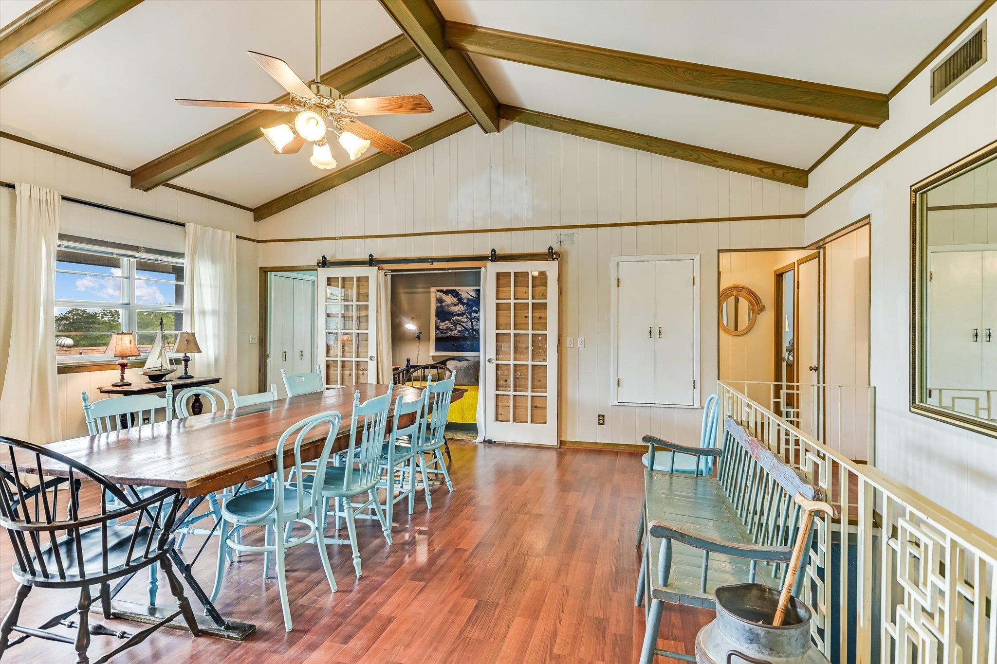 Image 11 of 30 For 224 Circle Hvn