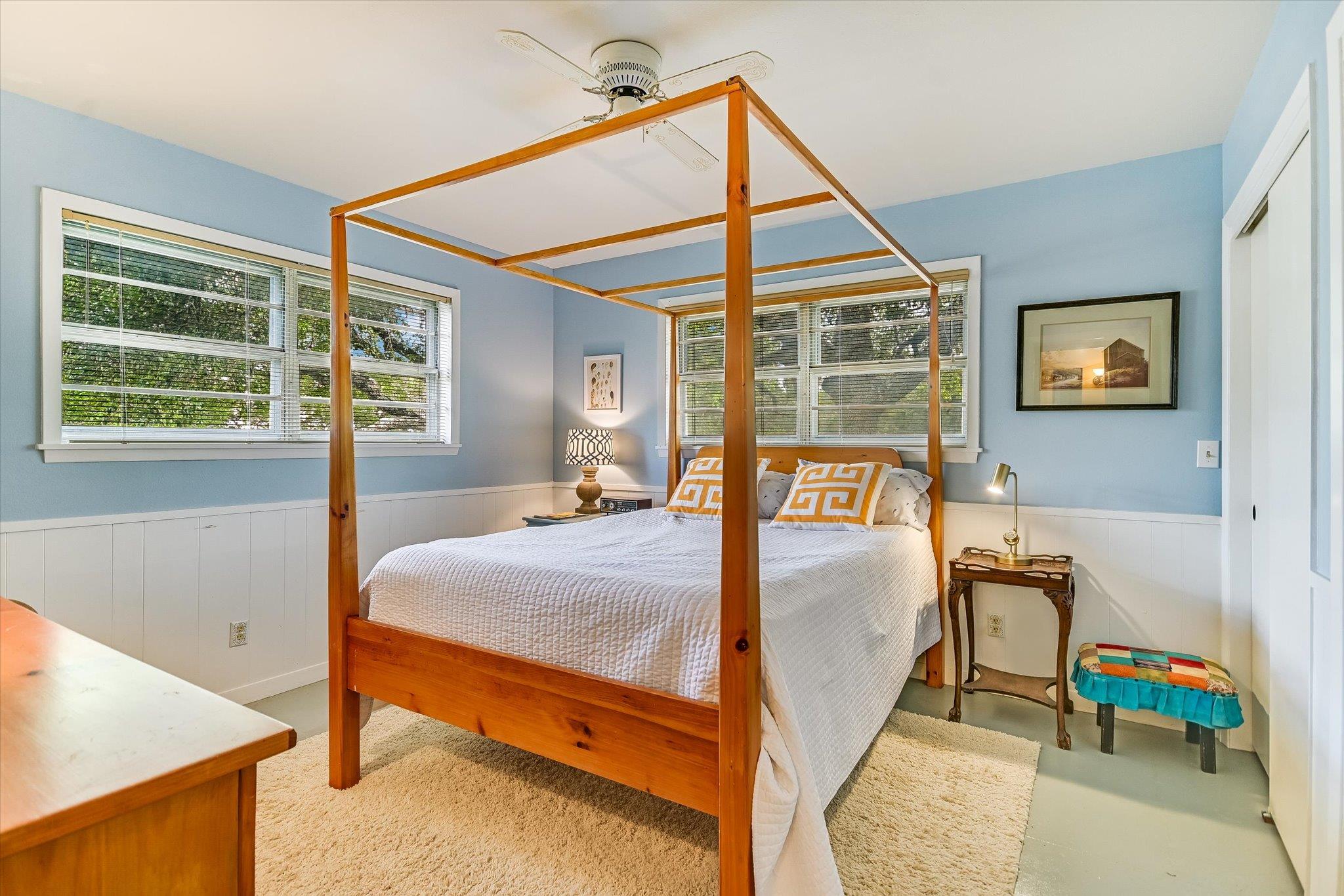 Image 17 of 30 For 224 Circle Hvn