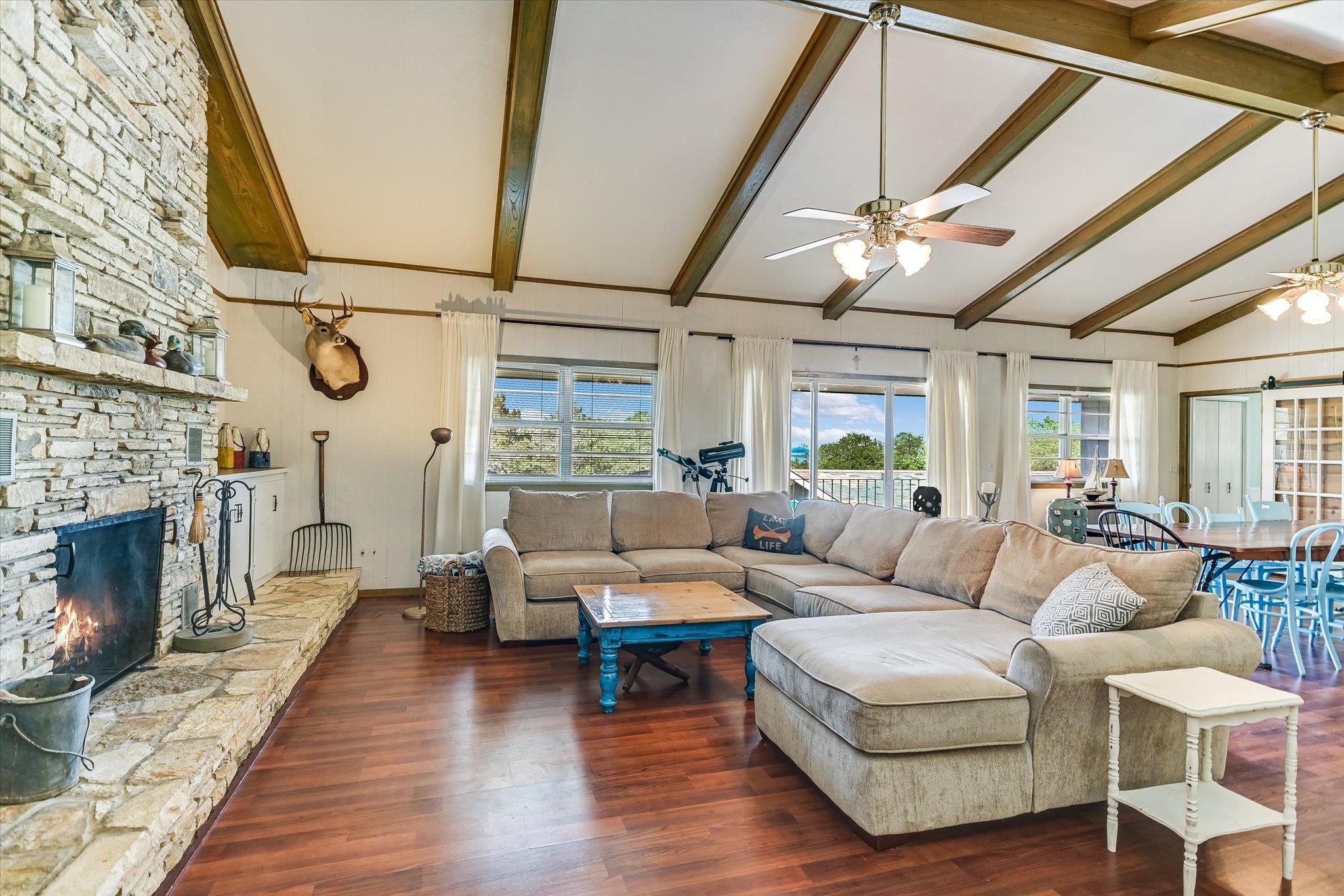 Image 5 of 30 For 224 Circle Hvn