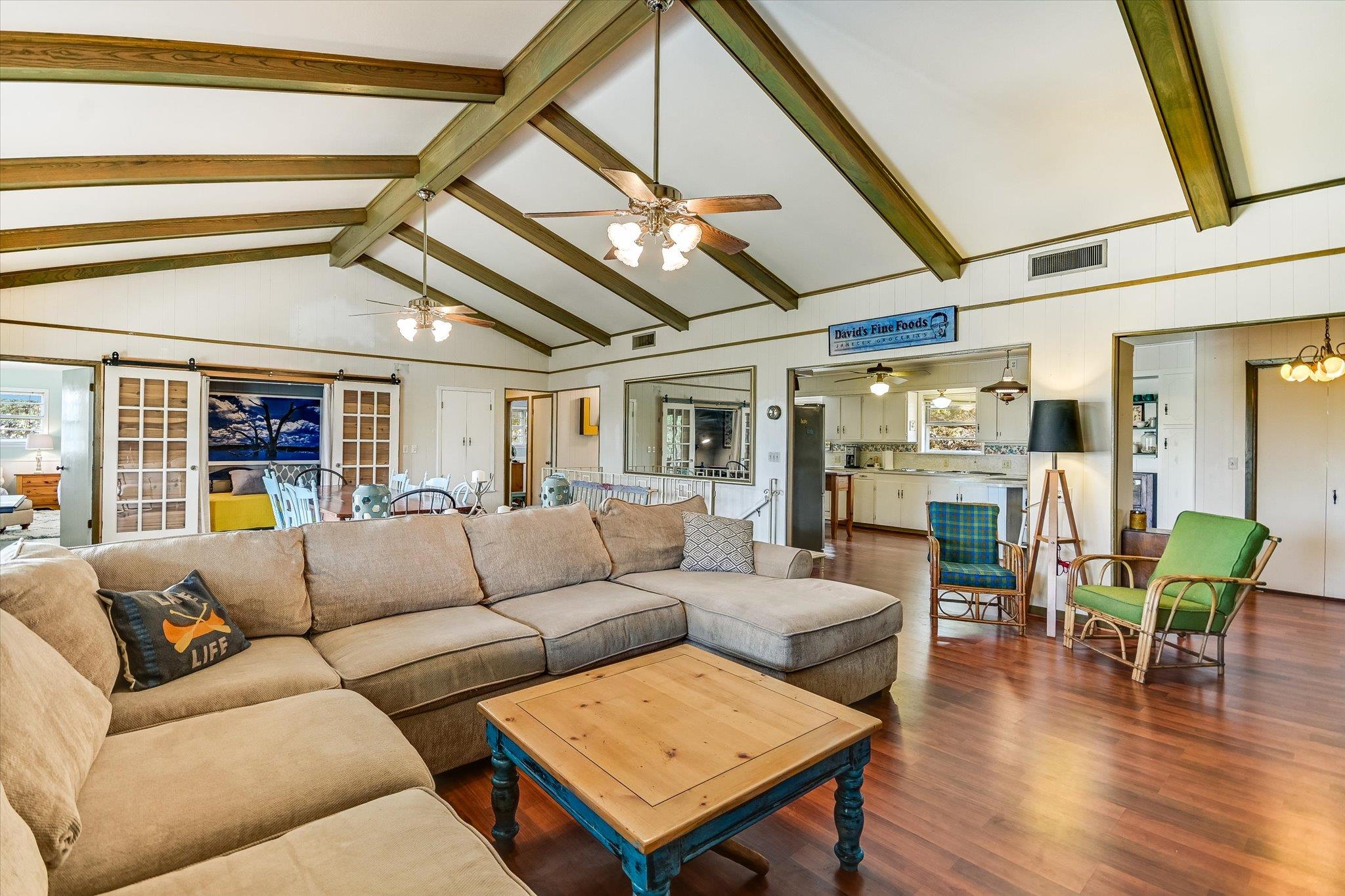 Image 6 of 30 For 224 Circle Hvn