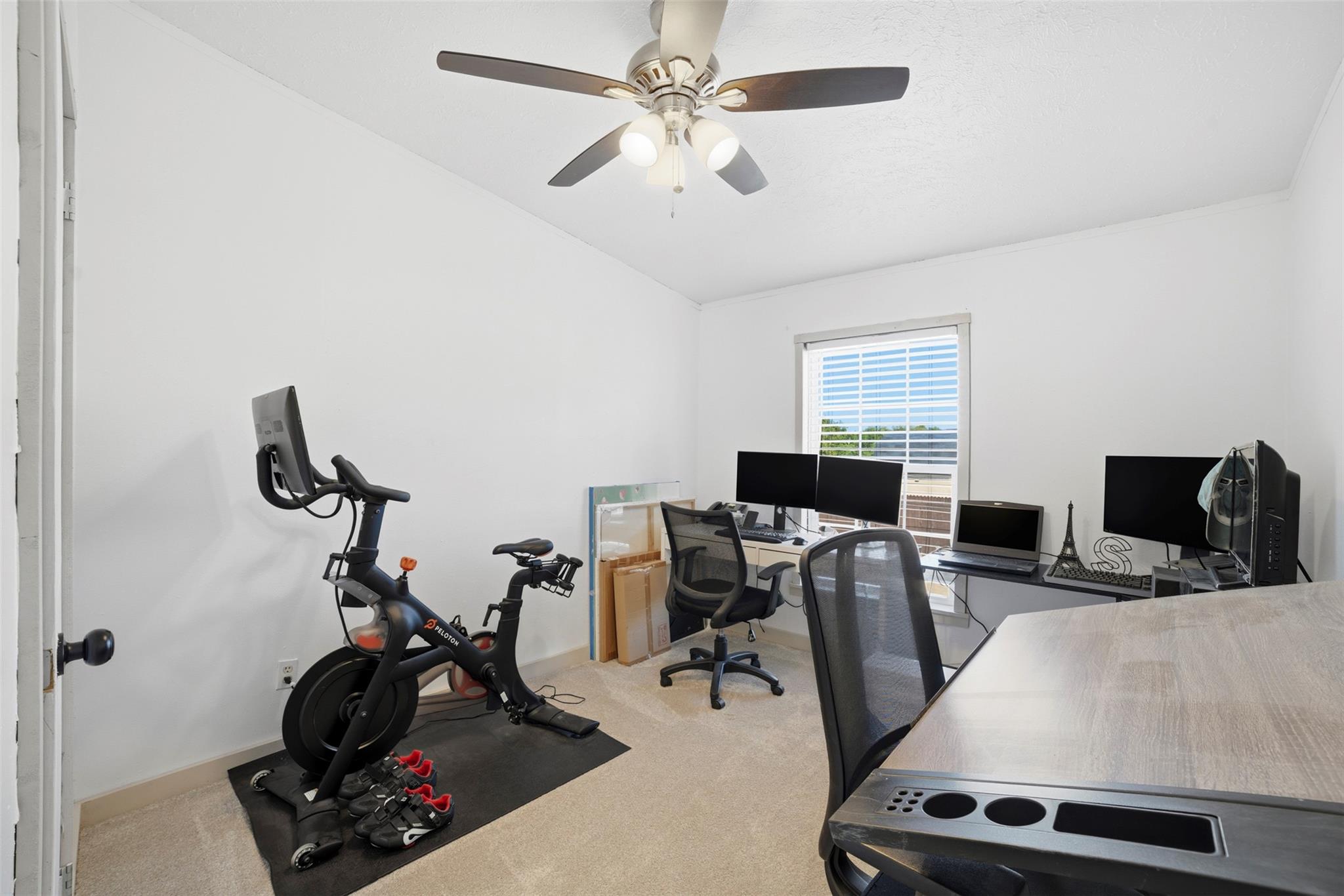 Image 12 of 23 For 4048 Sutherland Springs Rd