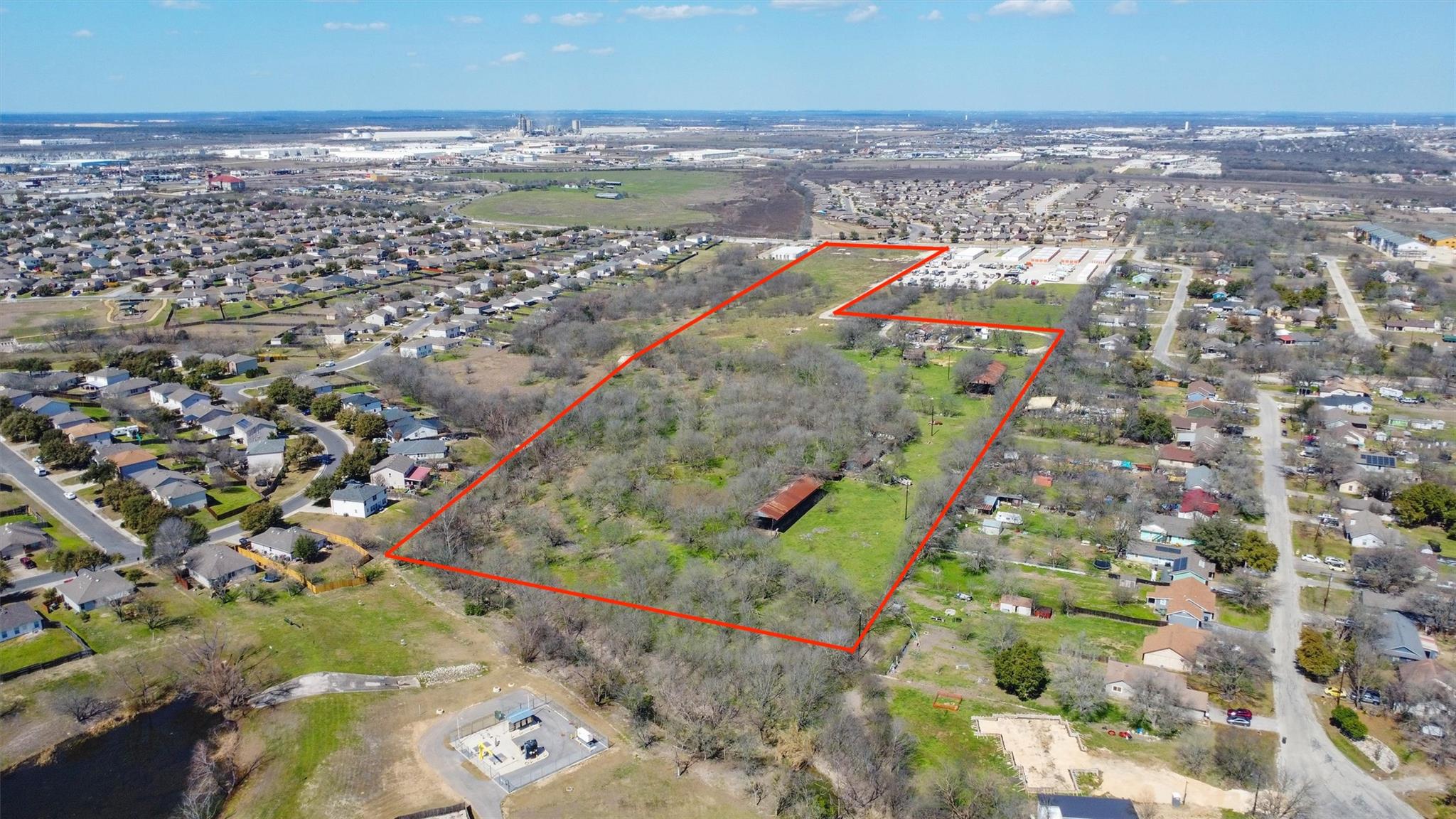 Image 5 of 12 For 940 Windy Hill Rd