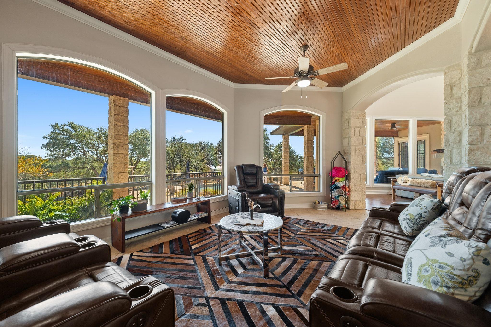 Image 11 of 40 For 185 Shimmering Shore Ct