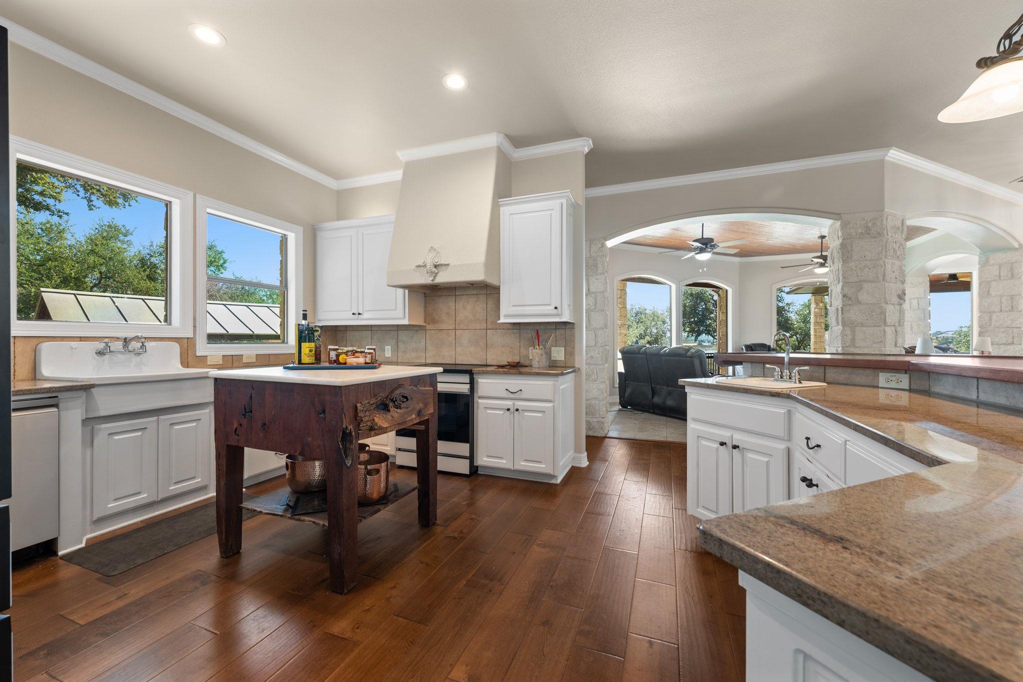 Image 14 of 40 For 185 Shimmering Shore Ct