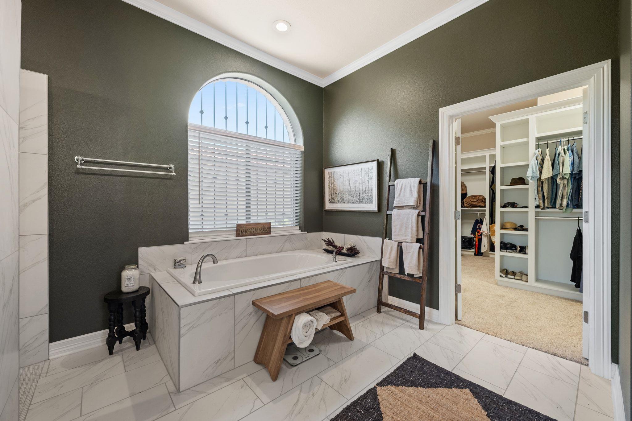 Image 20 of 40 For 185 Shimmering Shore Ct