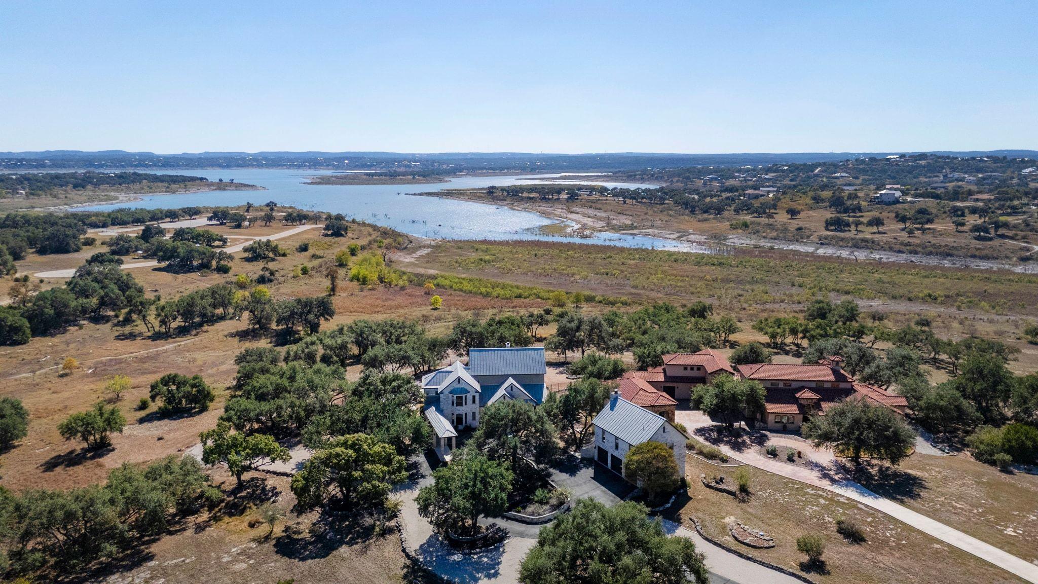 Image 4 of 40 For 185 Shimmering Shore Ct