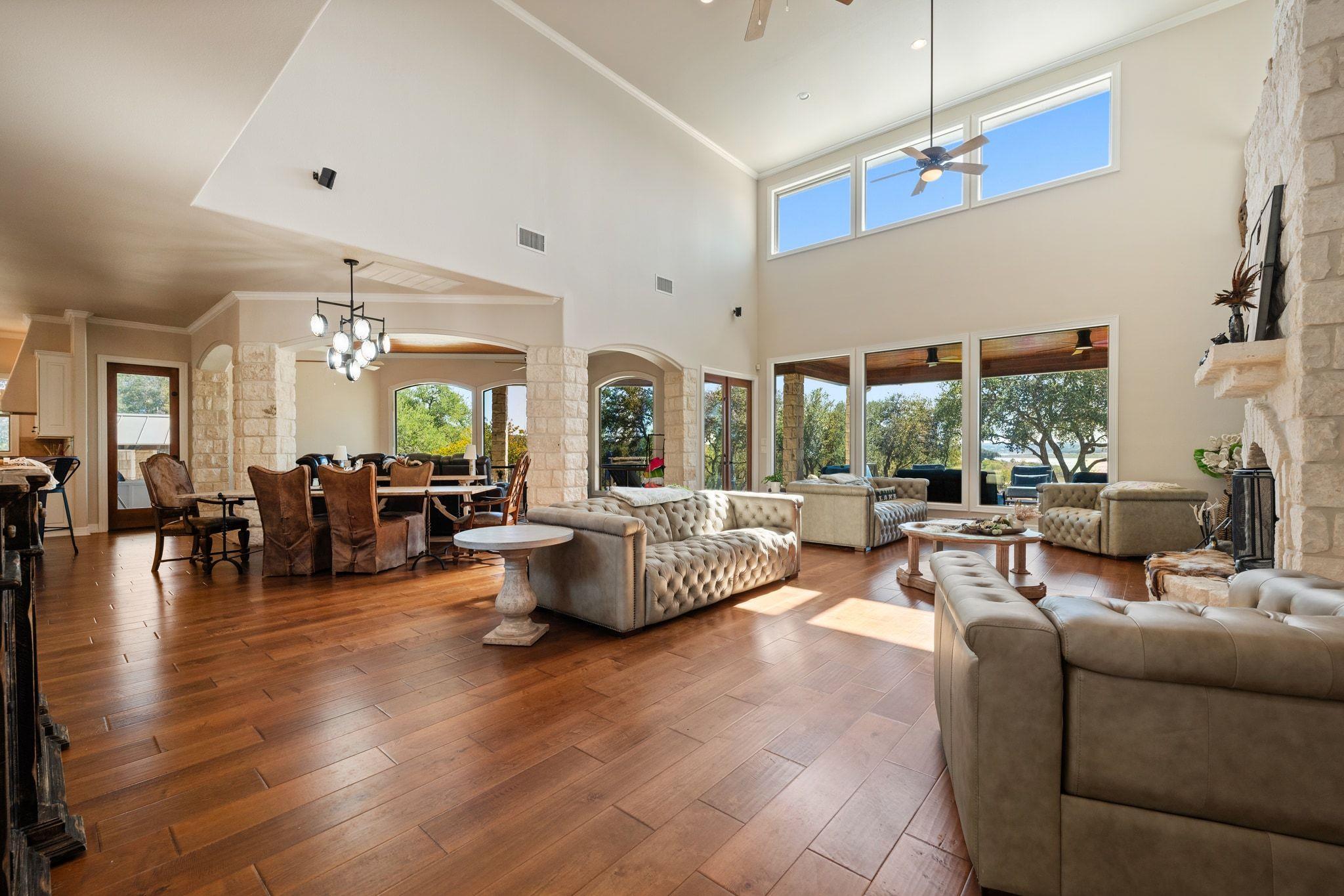 Image 9 of 40 For 185 Shimmering Shore Ct