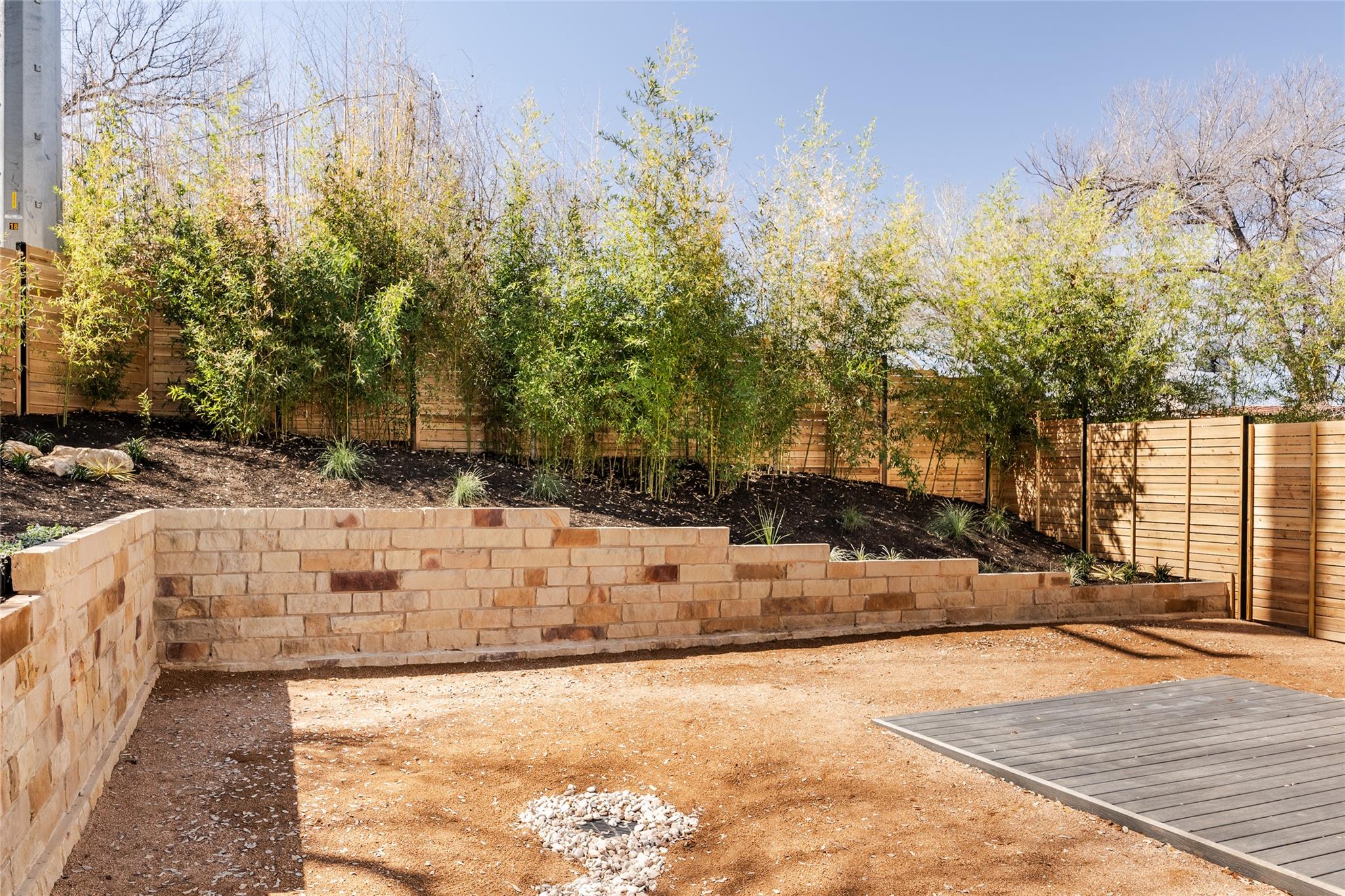 Image 19 of 40 For 1802 Overhill Dr