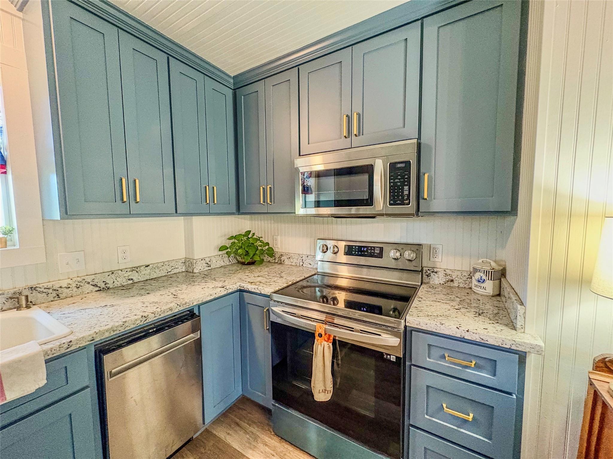 Details for 130 Sugar Hill Rd, Carmine, TX 78932