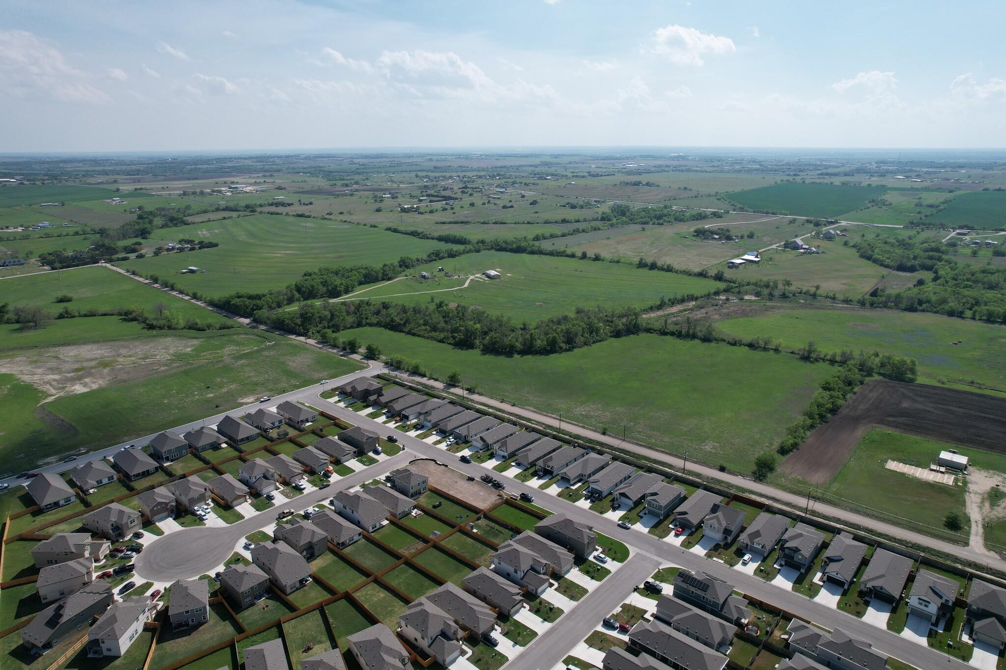 Image 3 of 15 For 1515 County Road 315