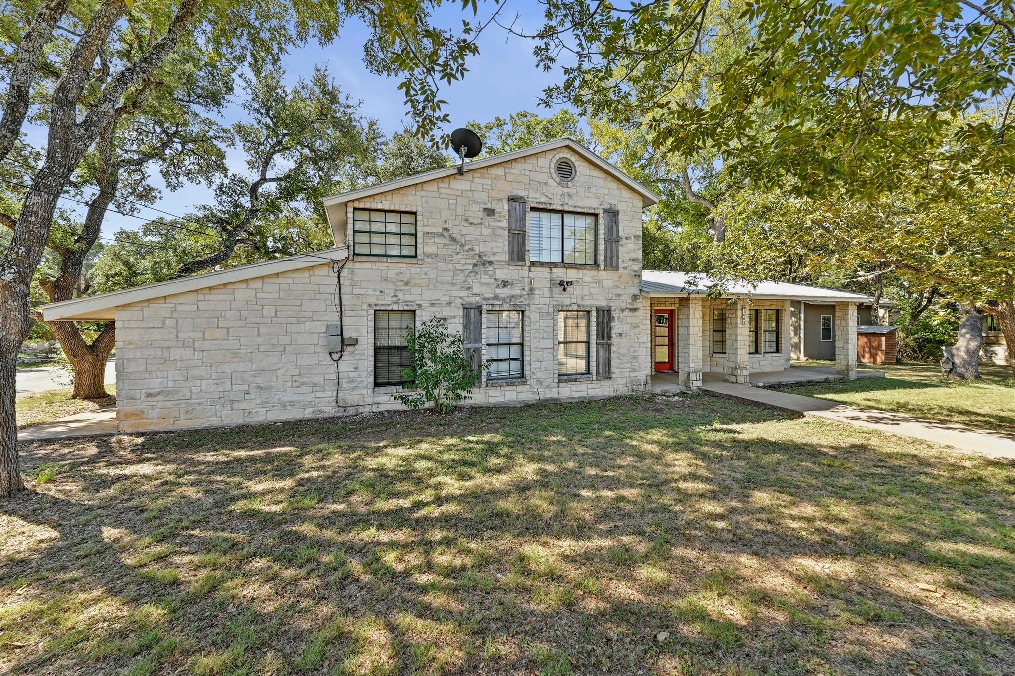 Details for 1005 4th St , Blanco, TX 78606
