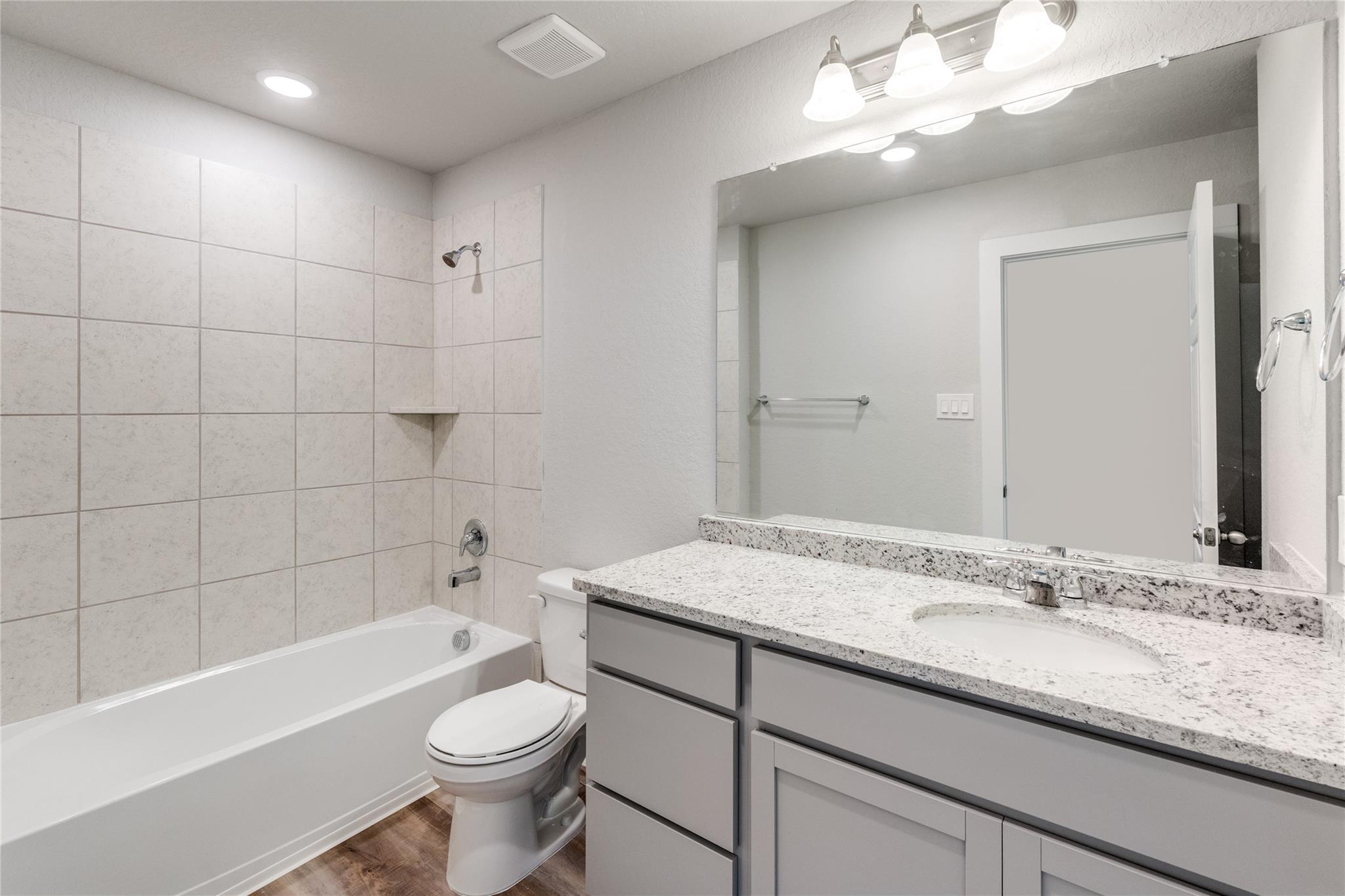 Image 17 of 21 For 721 Ryan Xing