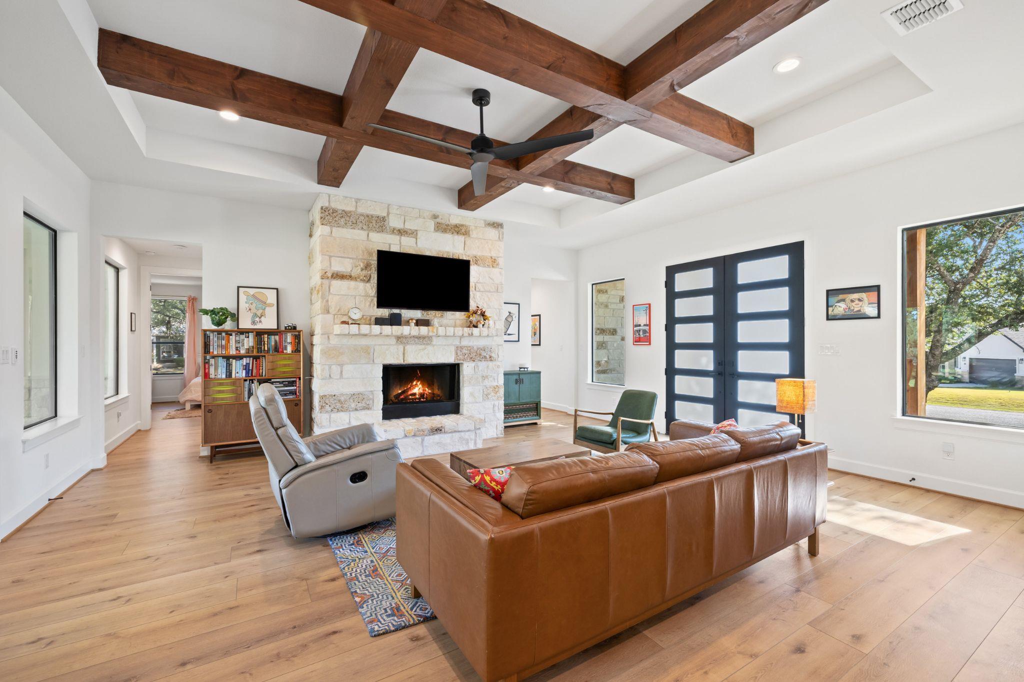 Image 3 of 40 For 114 Winding Oak Dr