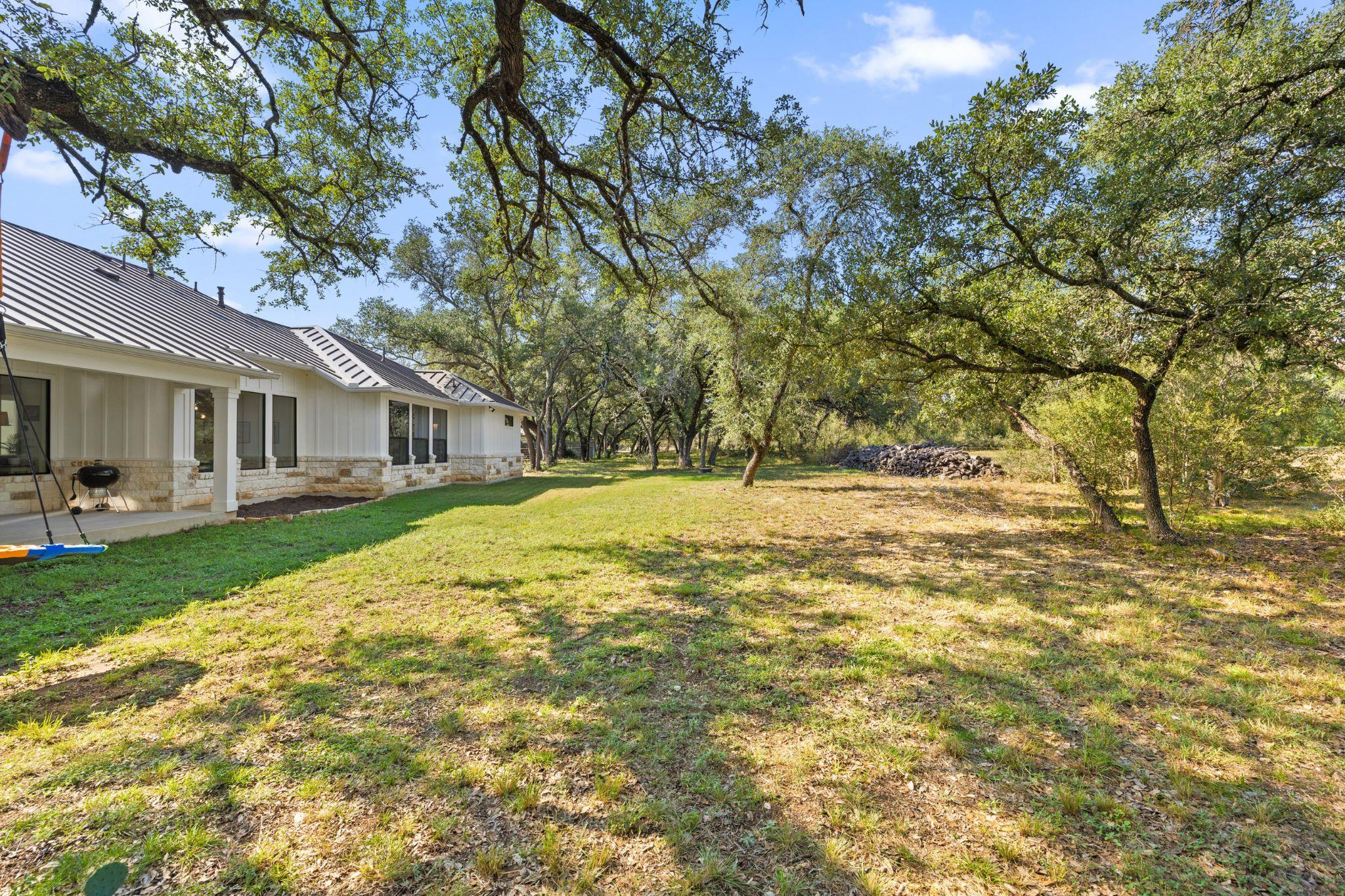 Image 38 of 40 For 114 Winding Oak Dr