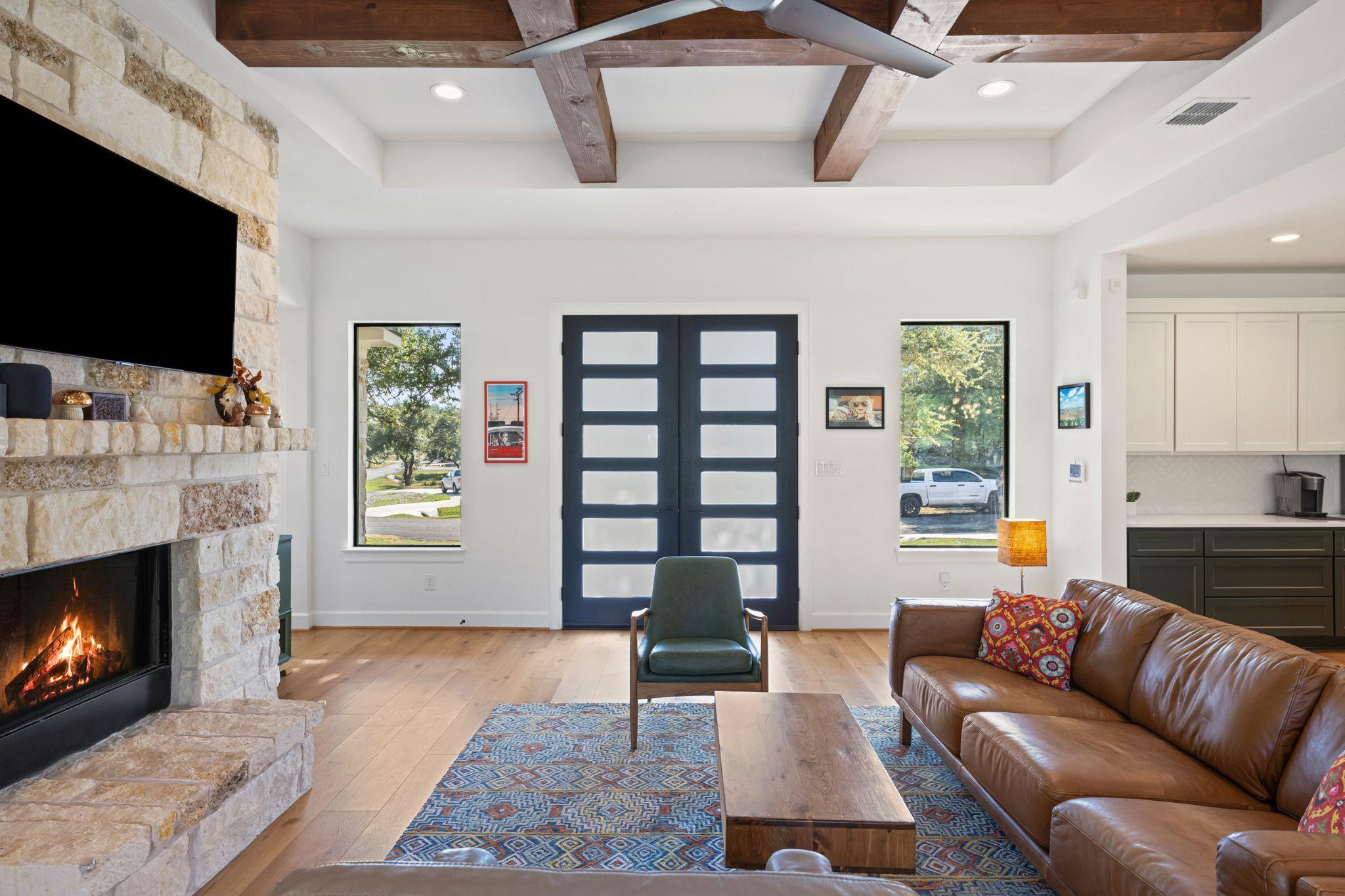 Image 4 of 40 For 114 Winding Oak Dr