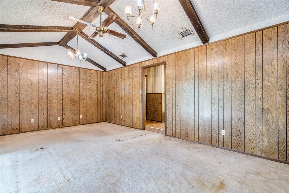Image 10 of 38 For 771 Mary Preiss Dr