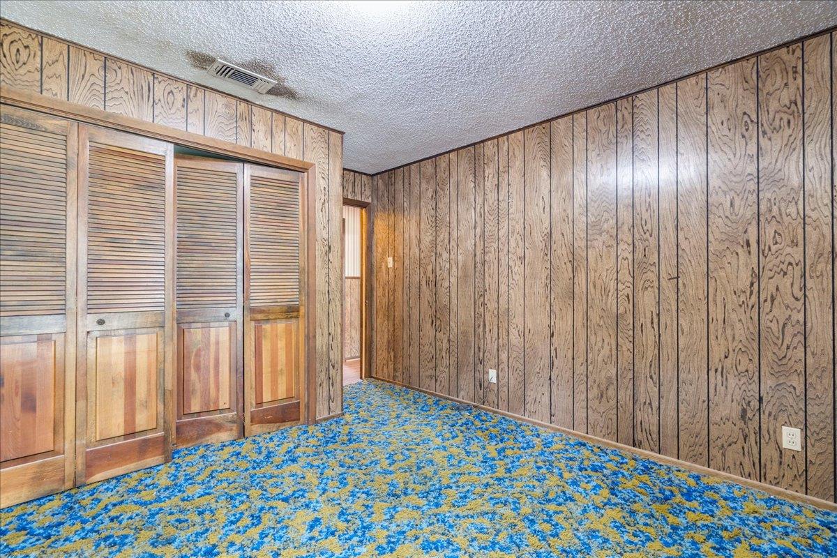 Image 22 of 38 For 771 Mary Preiss Dr
