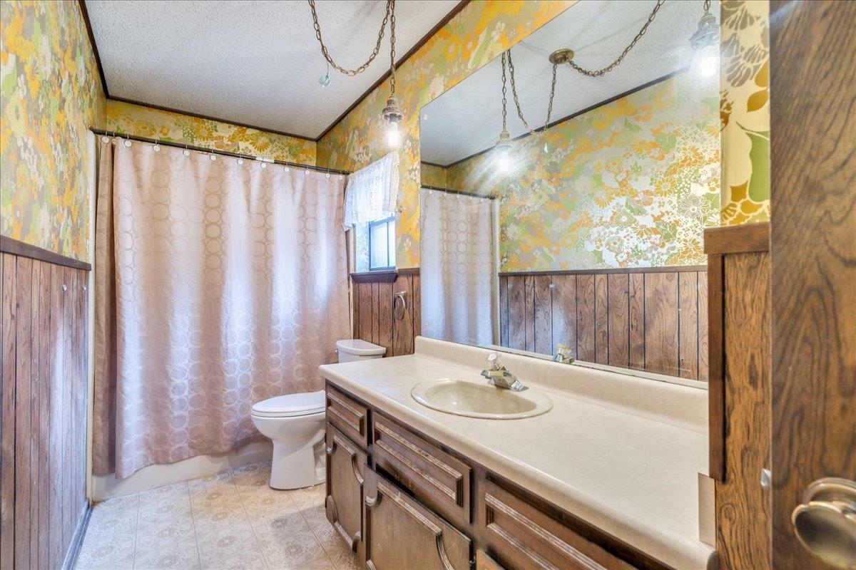 Image 23 of 38 For 771 Mary Preiss Dr