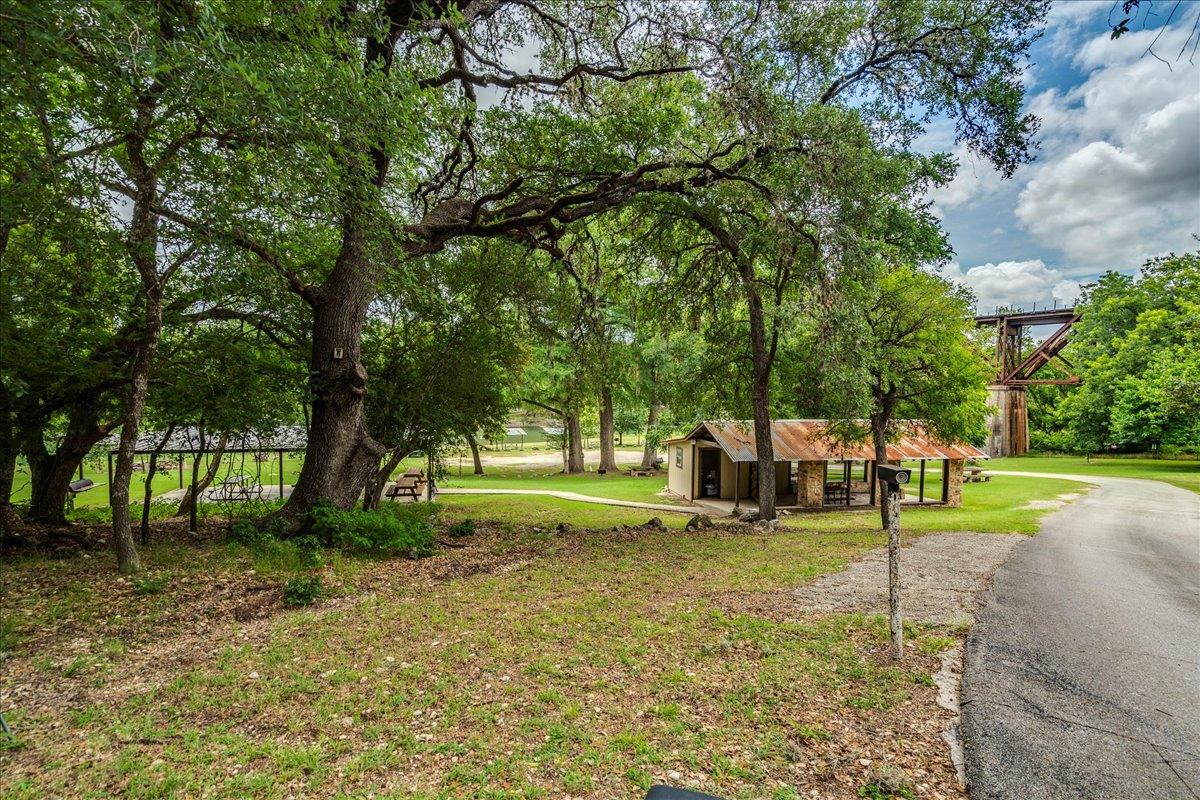 Image 32 of 38 For 771 Mary Preiss Dr