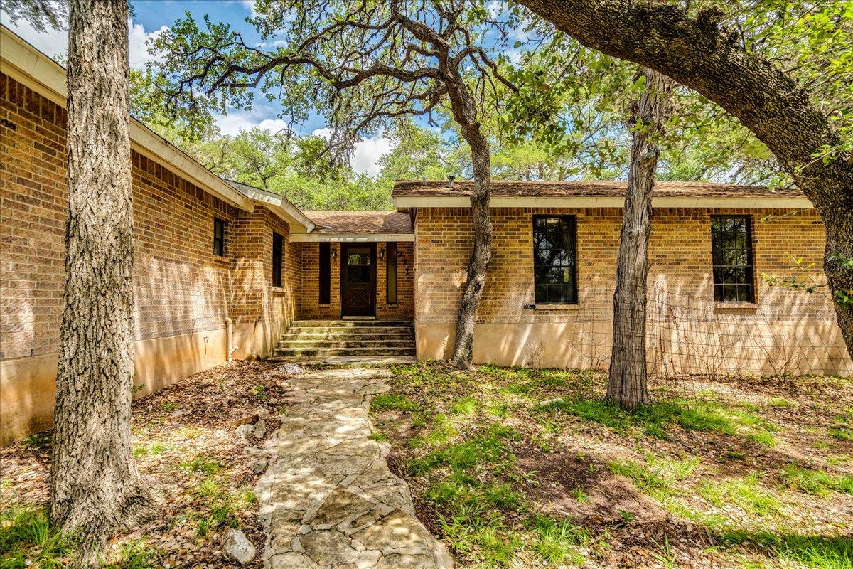 Image 7 of 38 For 771 Mary Preiss Dr
