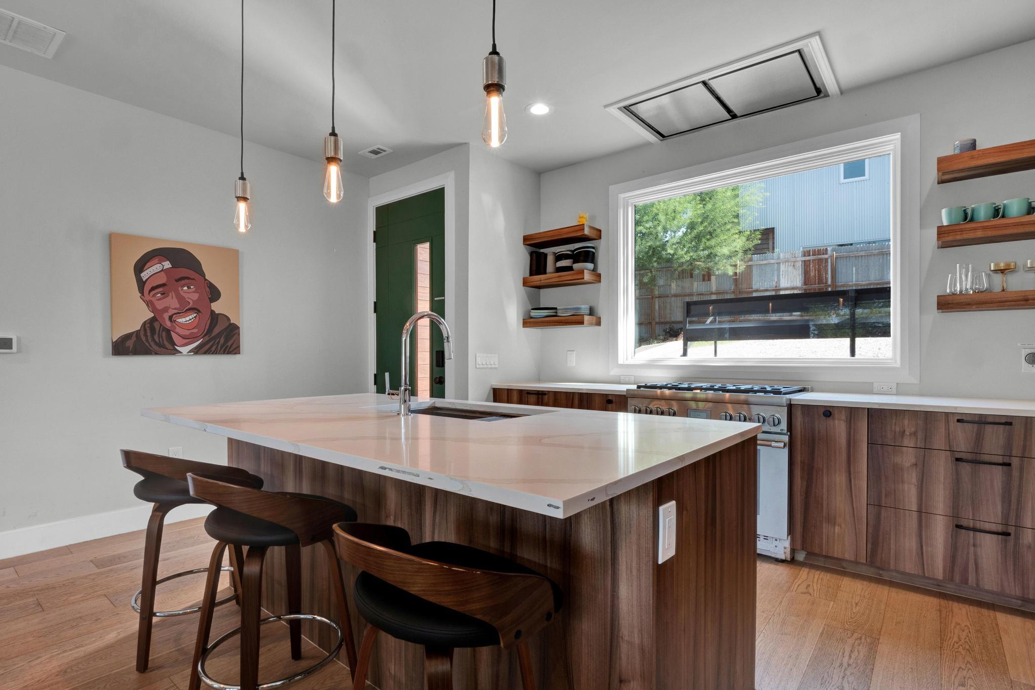 Image 15 of 40 For 1914 8th St 