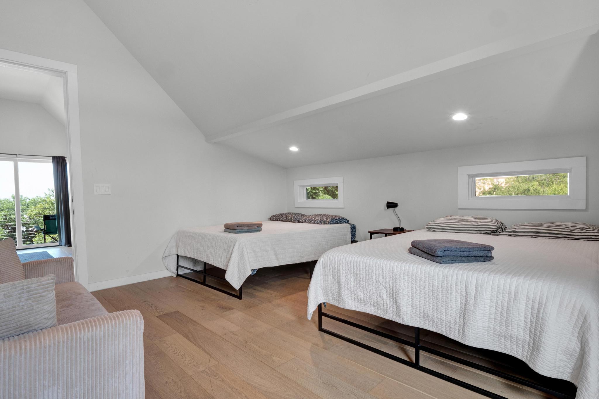 Image 32 of 40 For 1914 8th St 