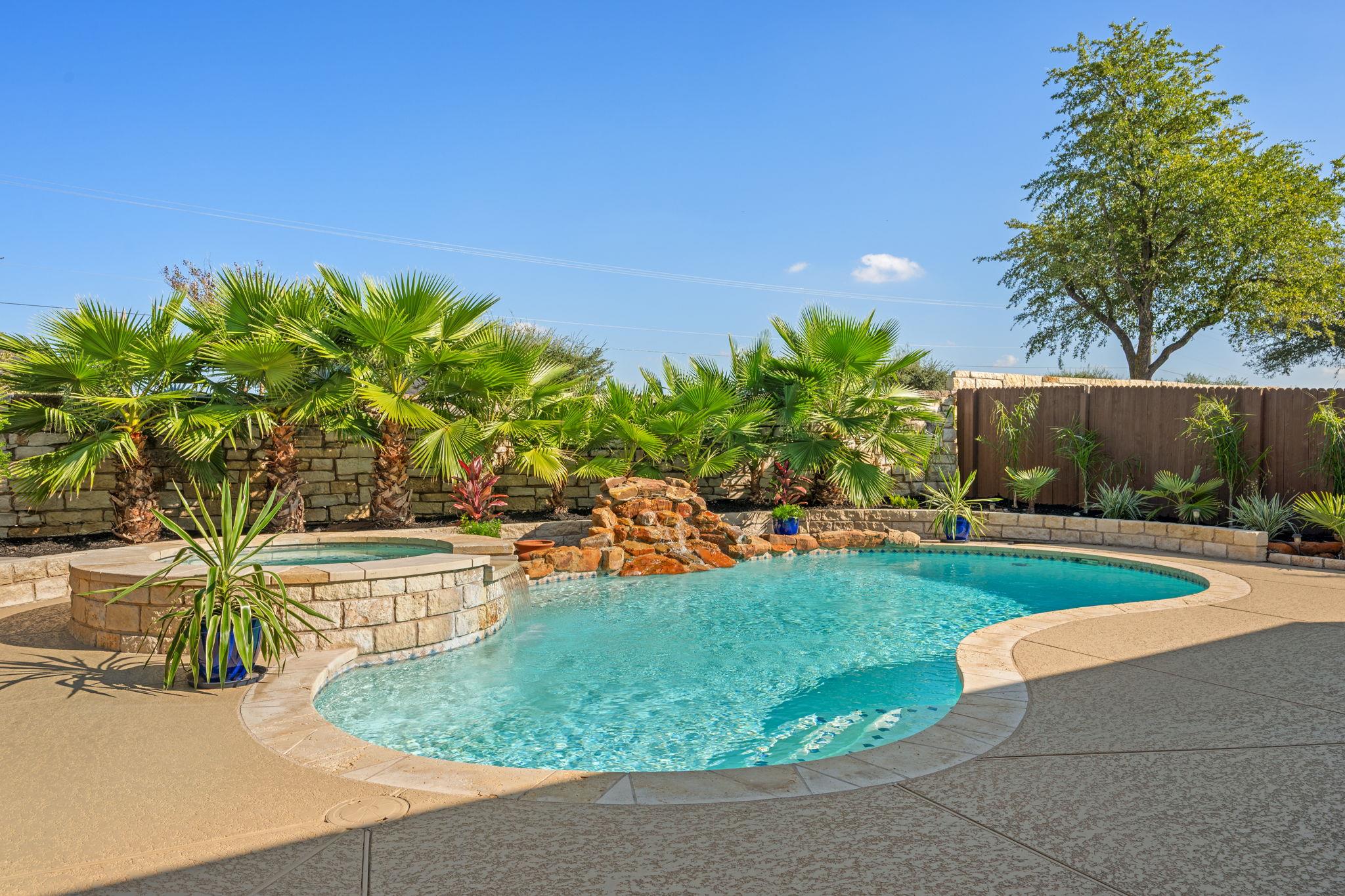 Details for 544 Wiltshire Dr, Hutto, TX 78634