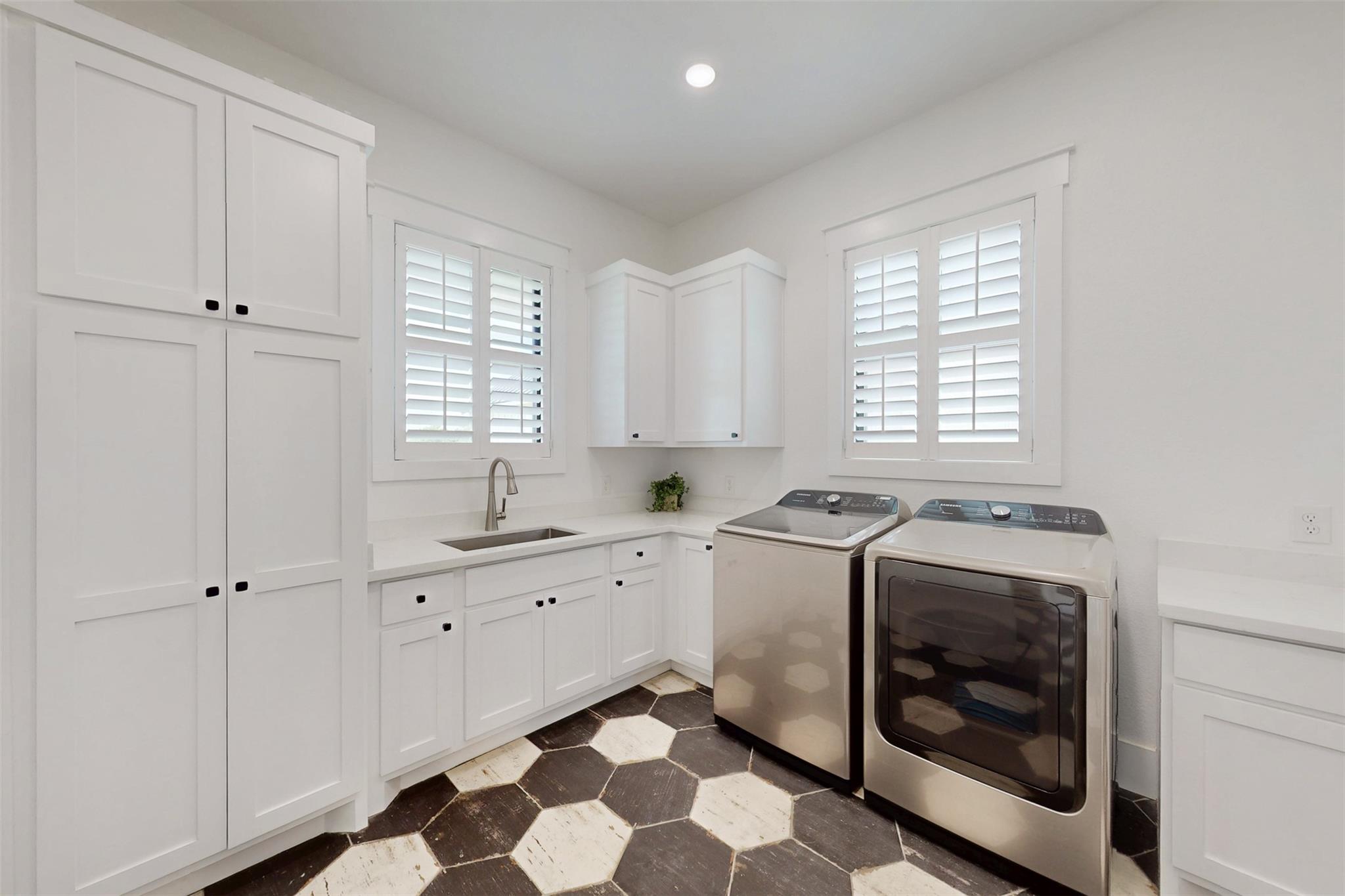 Image 15 of 38 For 4503 County Road 308