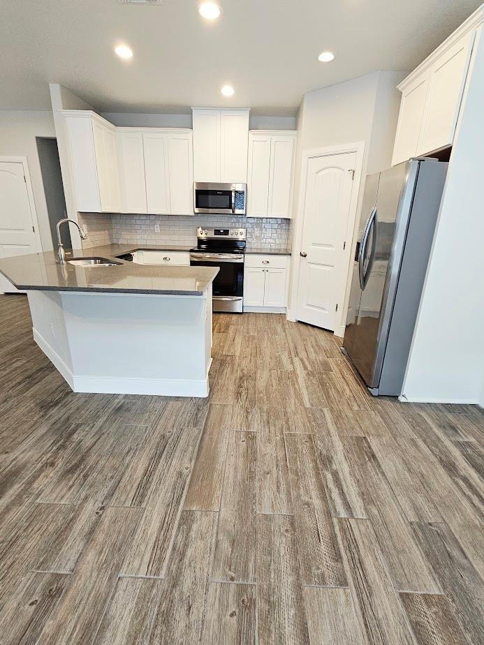 Image 4 of 14 For 110 Otto St