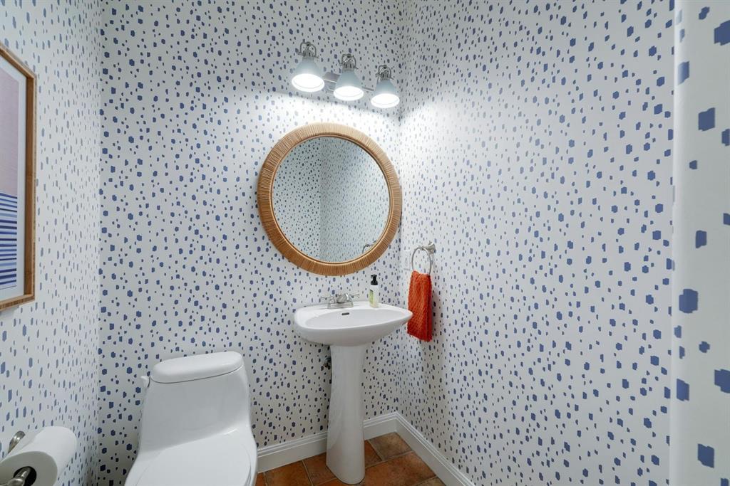 Image 16 of 40 For 17902 Crystal Cv