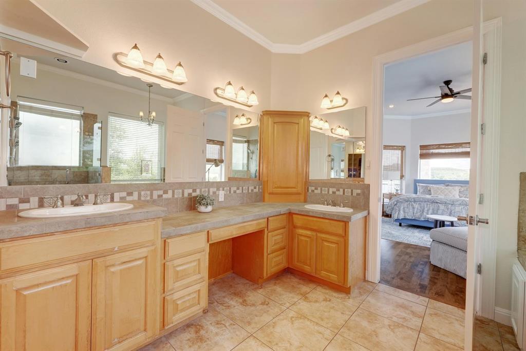 Image 20 of 40 For 17902 Crystal Cv