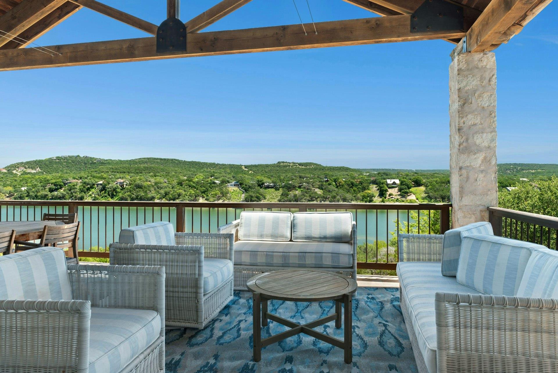 Image 7 of 40 For 17902 Crystal Cv