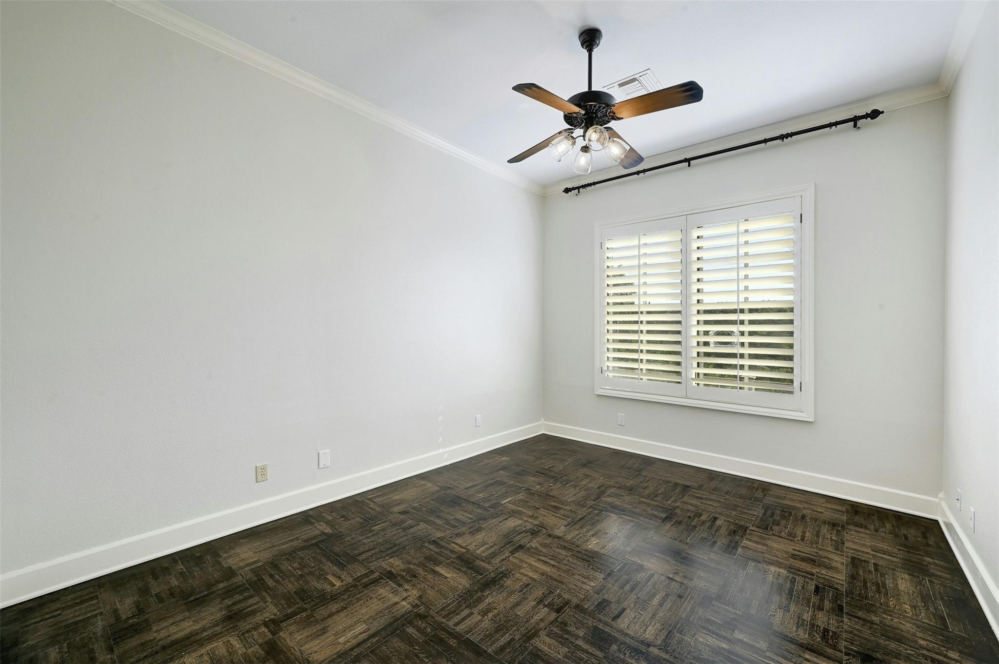 Image 29 of 38 For 3303 Desert Willow Cv