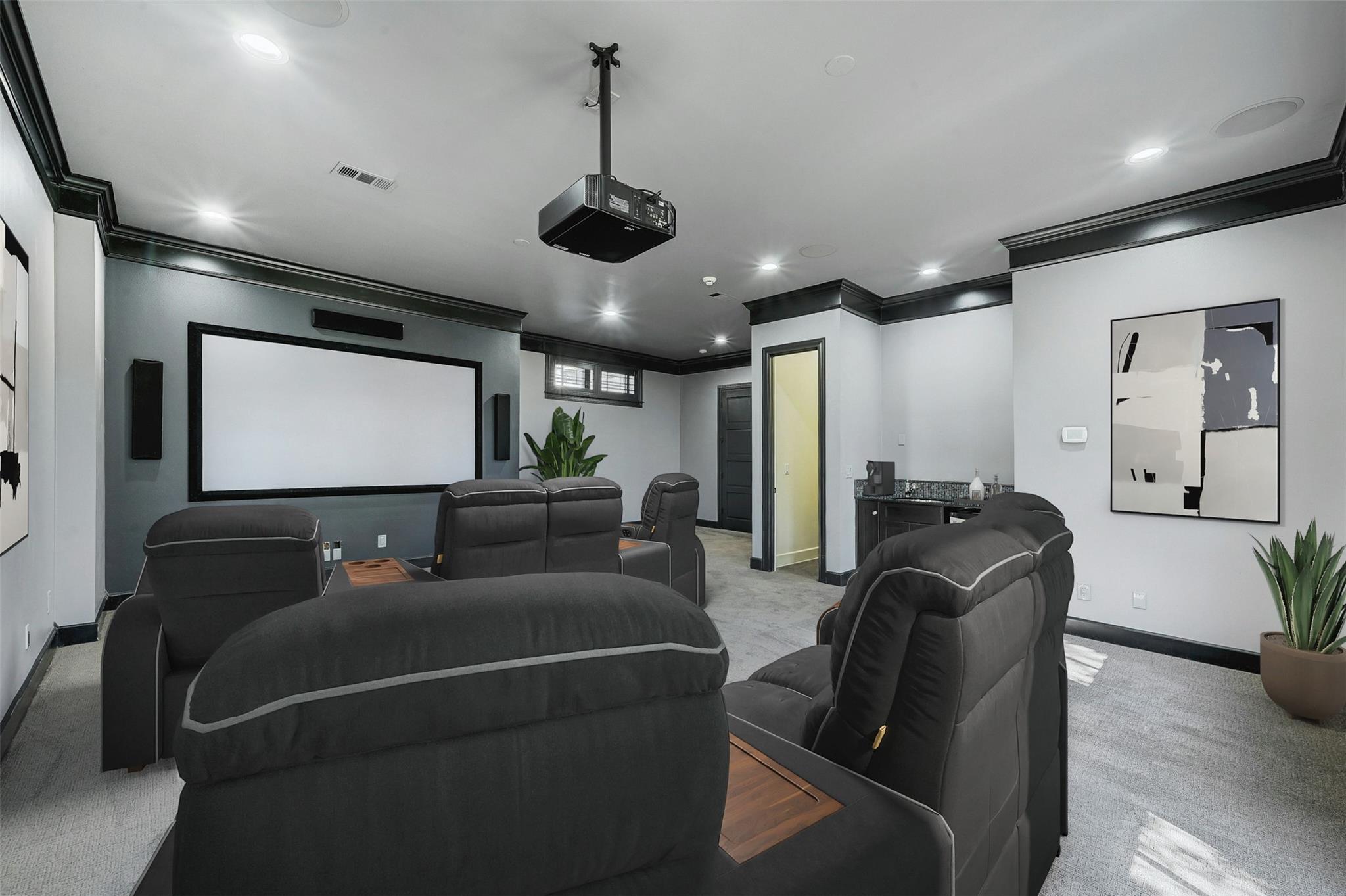 Image 34 of 38 For 3303 Desert Willow Cv