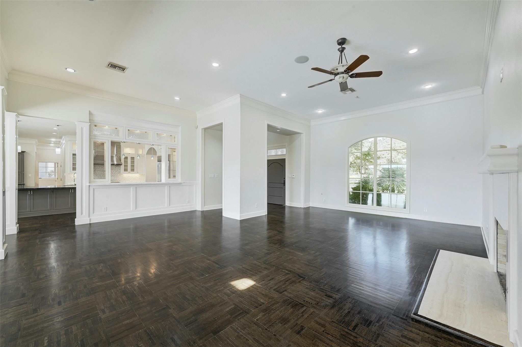 Image 8 of 38 For 3303 Desert Willow Cv