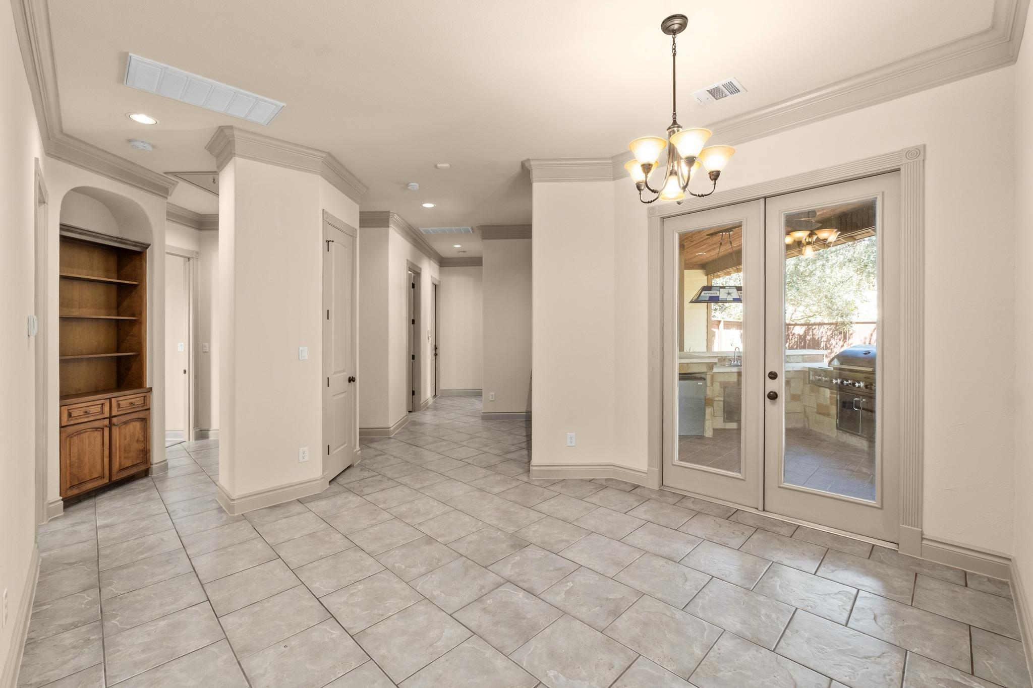 Image 16 of 40 For 139 Ware Dr 