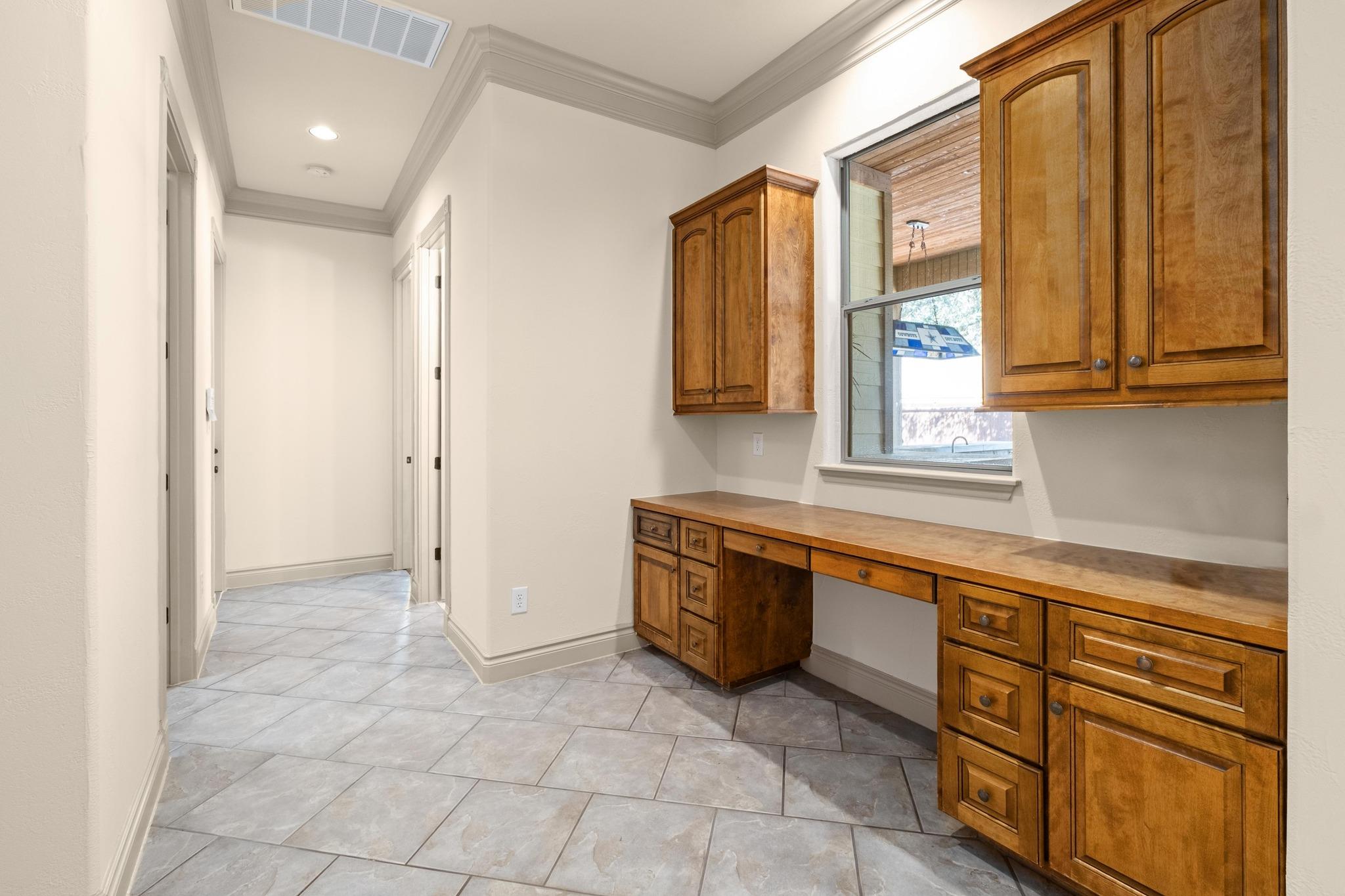 Image 18 of 40 For 139 Ware Dr 