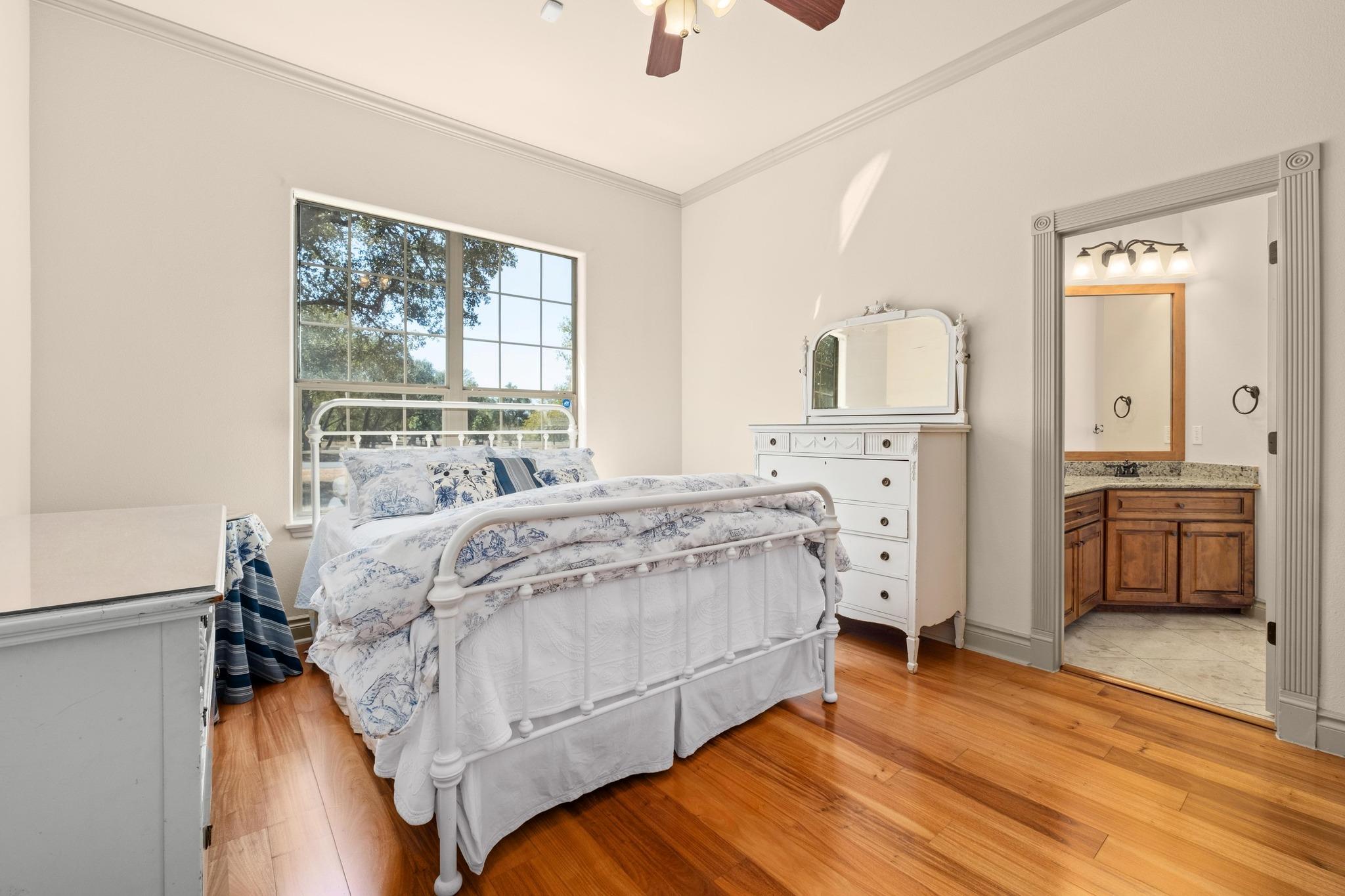 Image 27 of 40 For 139 Ware Dr 