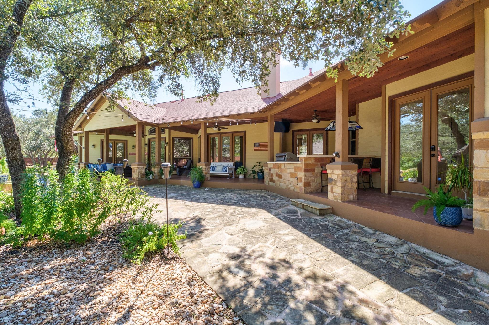 Image 31 of 40 For 139 Ware Dr 