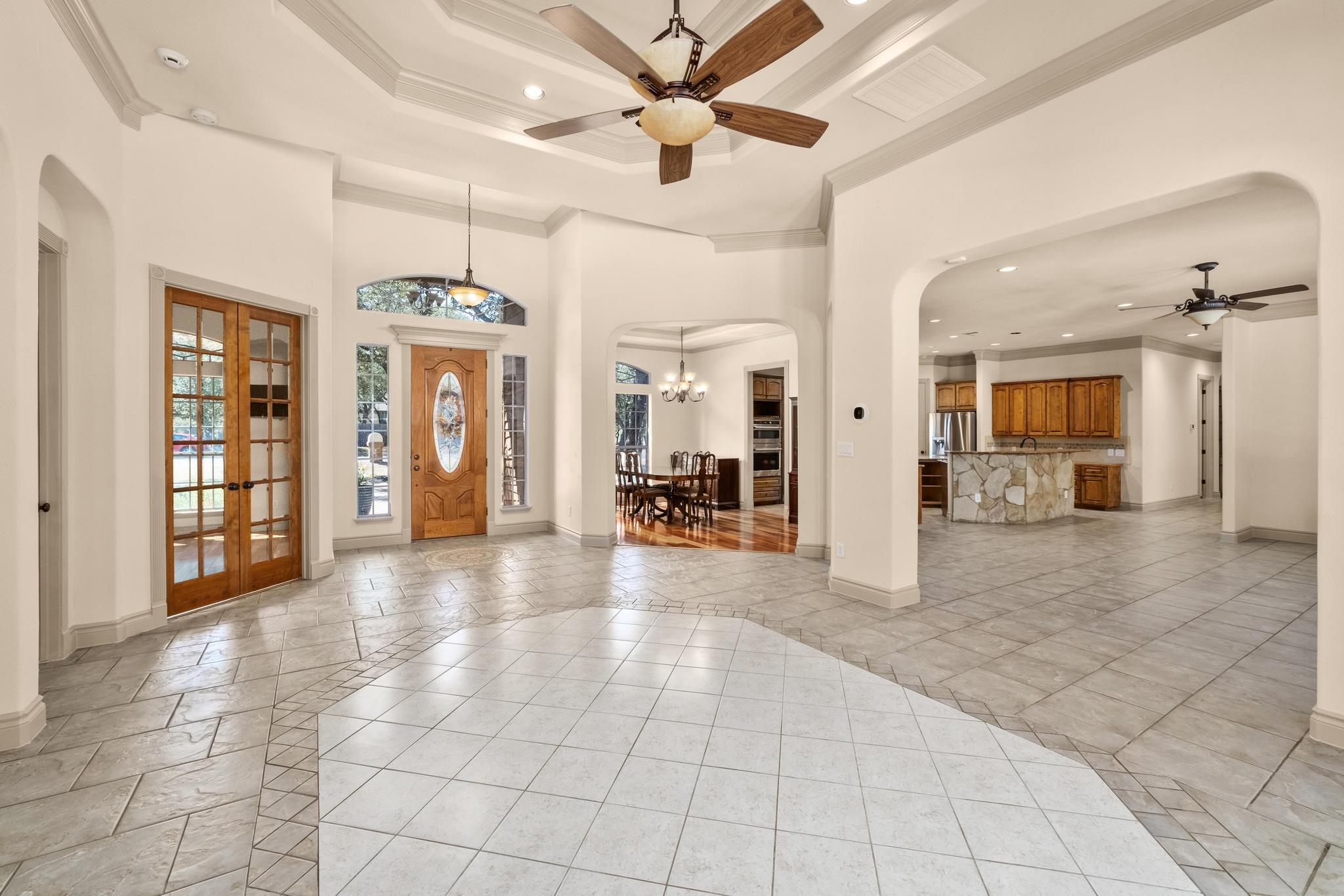 Image 7 of 40 For 139 Ware Dr 