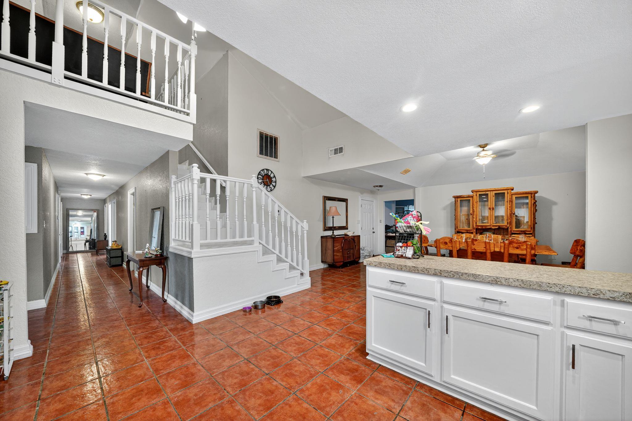 Image 10 of 35 For 201 Brazos St