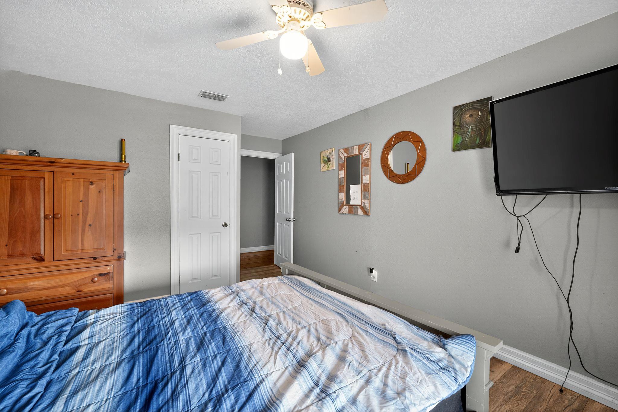 Image 20 of 35 For 201 Brazos St