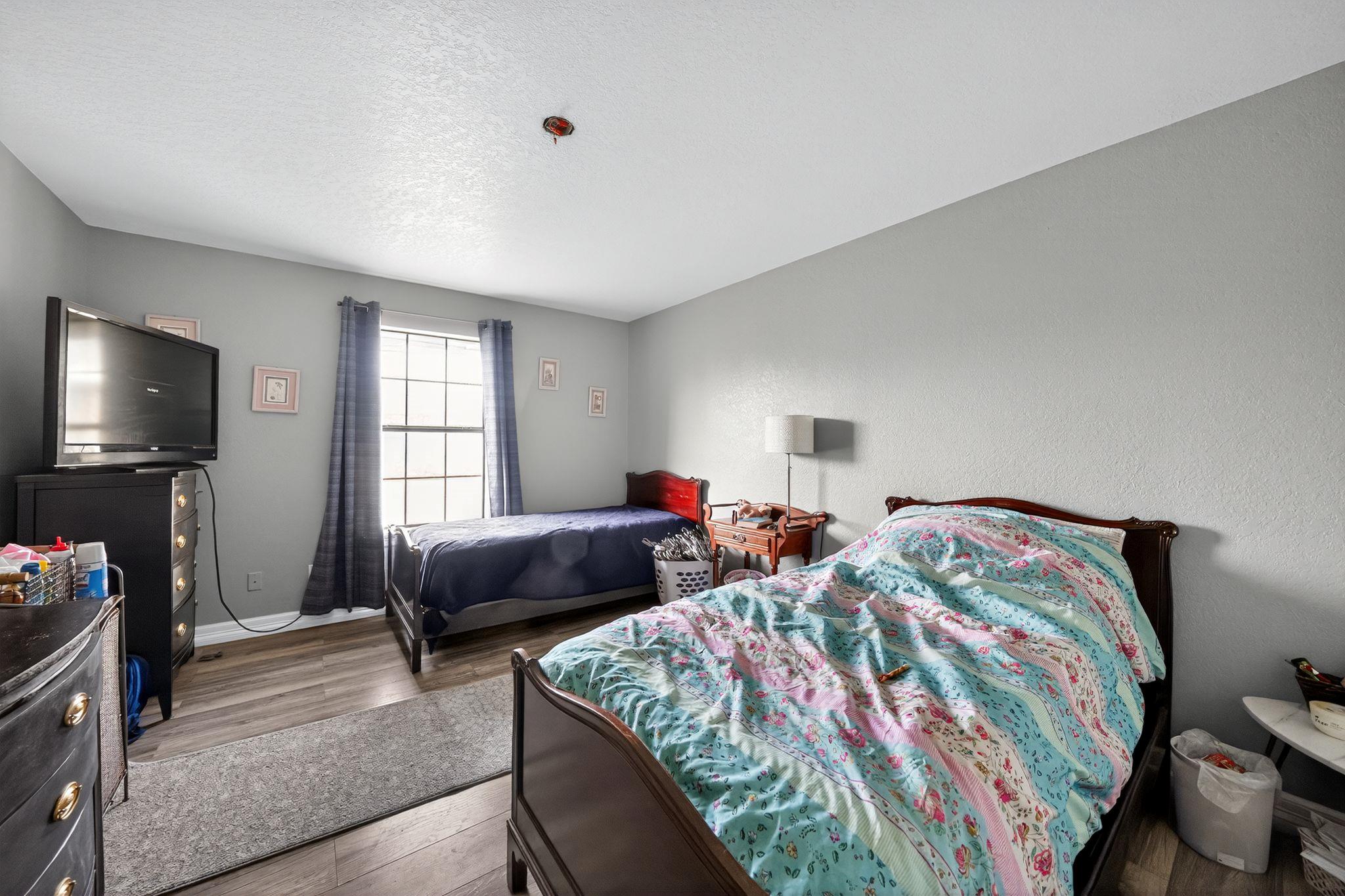 Image 23 of 35 For 201 Brazos St