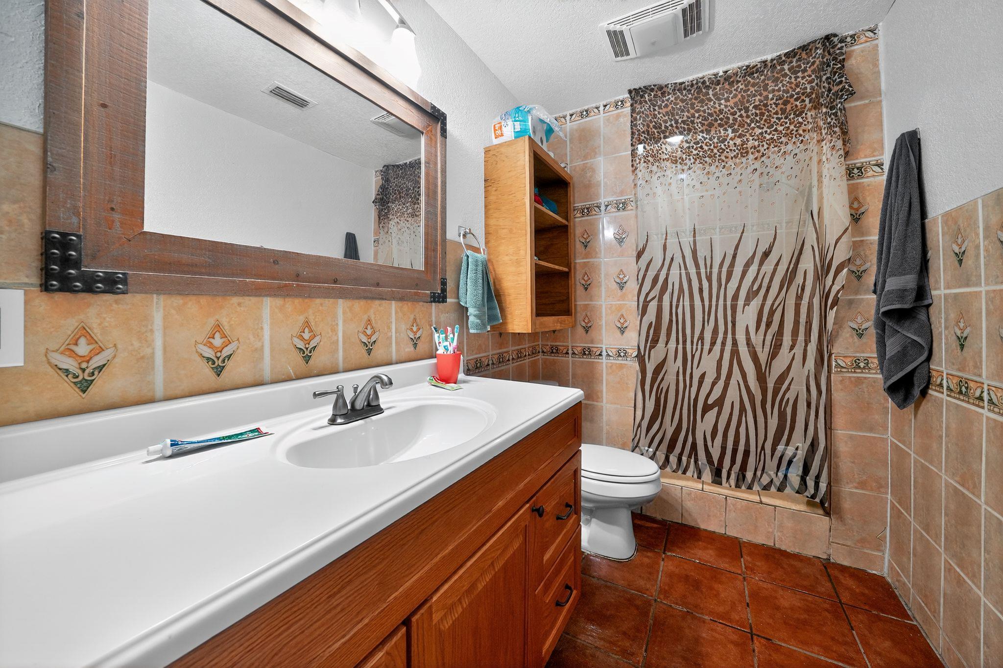 Image 24 of 35 For 201 Brazos St