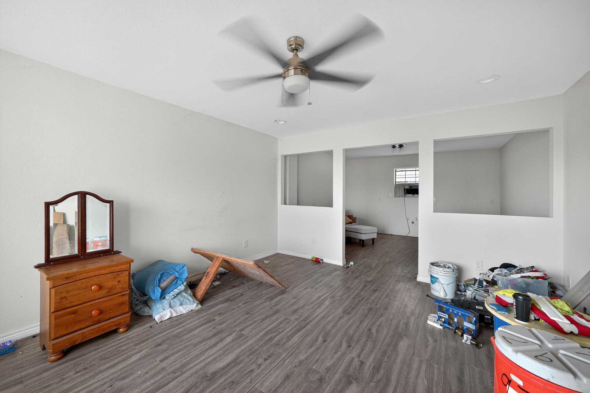 Image 27 of 35 For 201 Brazos St