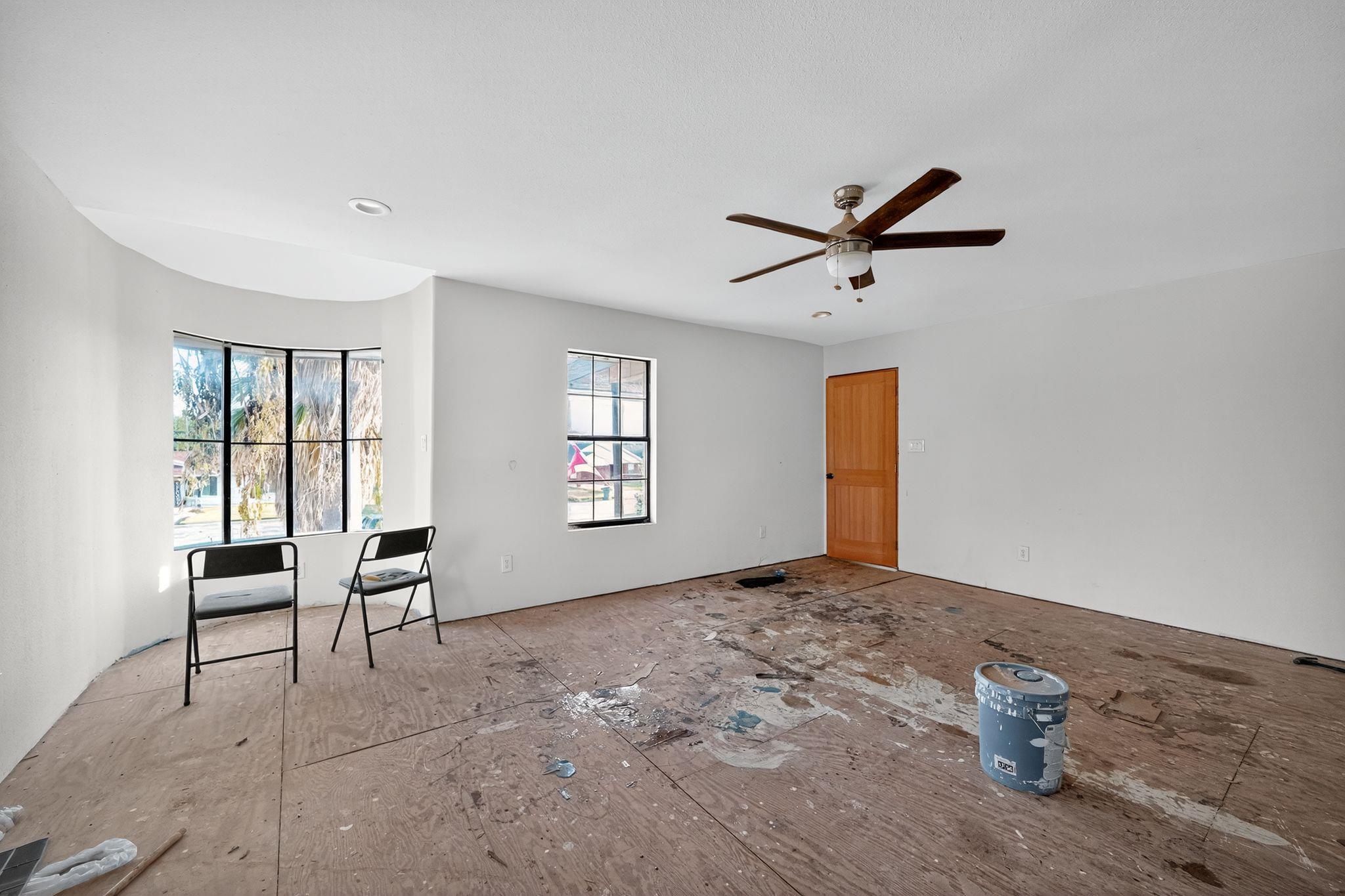 Image 29 of 35 For 201 Brazos St