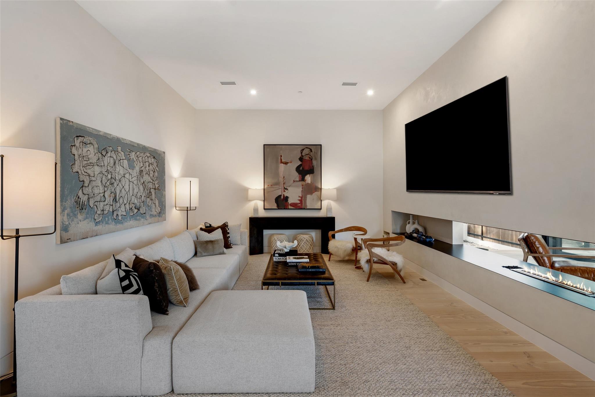 Image 12 of 32 For 2605 Rockingham Dr