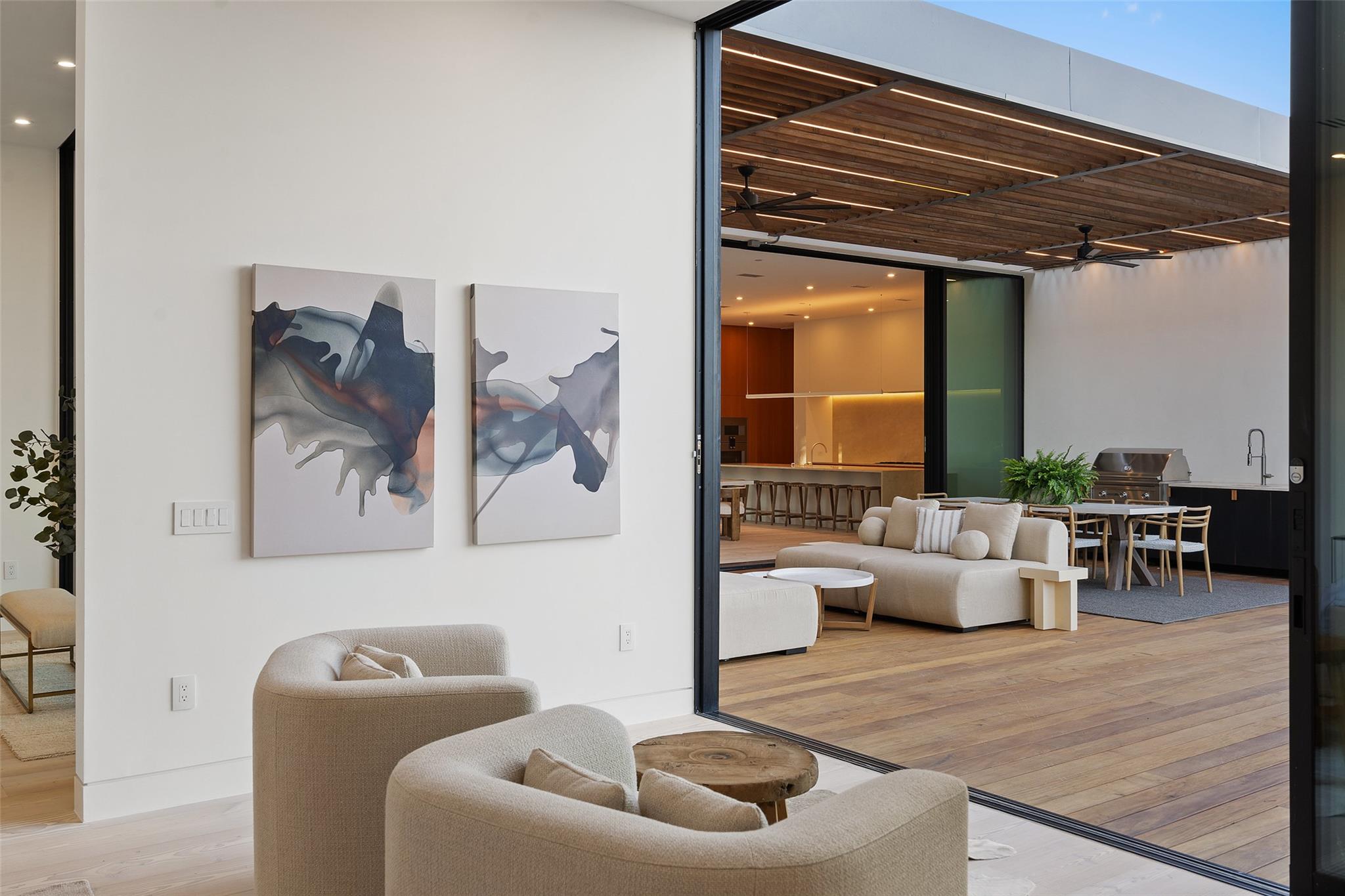 Image 17 of 32 For 2605 Rockingham Dr