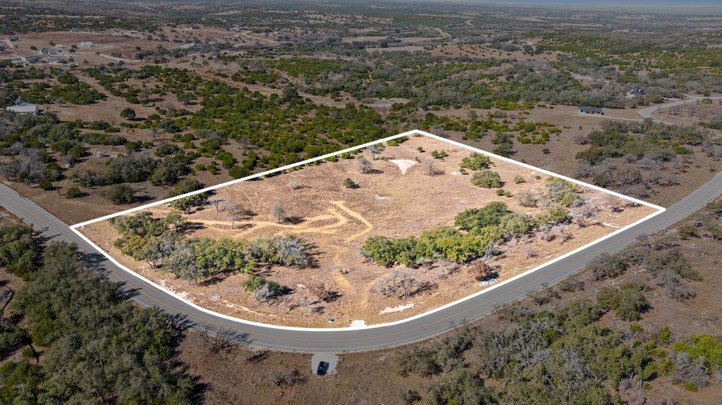 Image 2 of 40 For 529 Skyline Dr