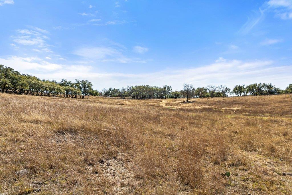 Image 29 of 40 For 529 Skyline Dr